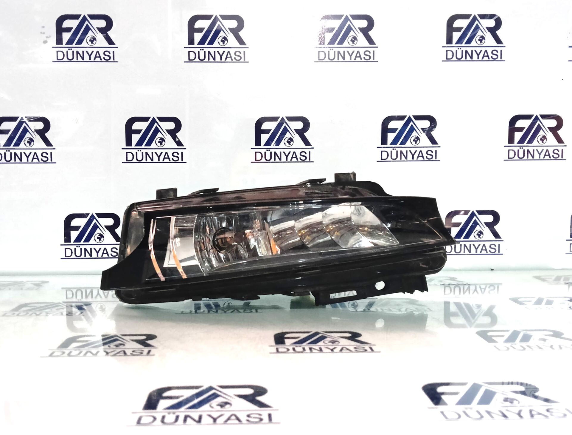 SKODA SCALA KAMIQ SAG SIS FARI 19-25 ORIJINAL CIKMA 657941700