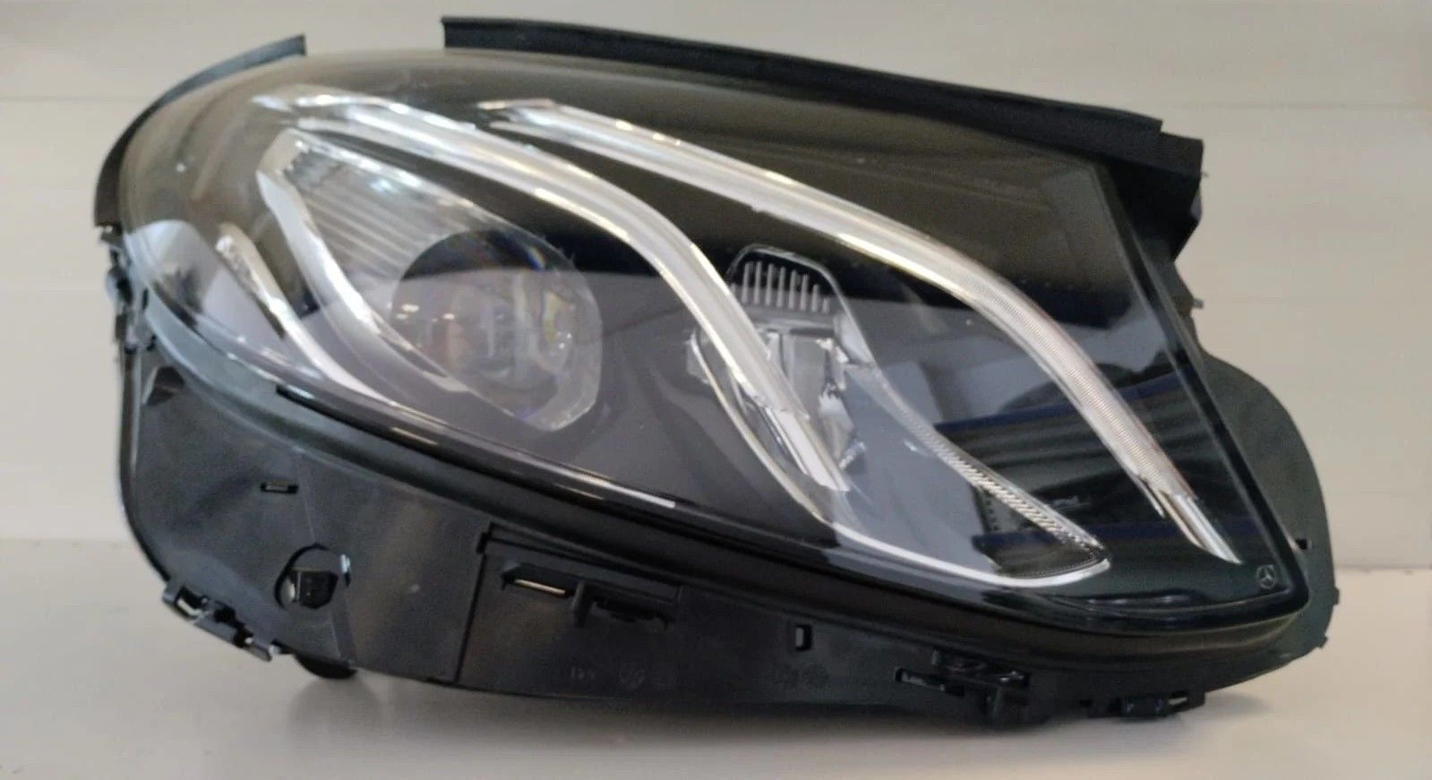 MERCEDES E CLASS W213 SAG FAR 16-19 ORIJINAL CIKMA A2139064004