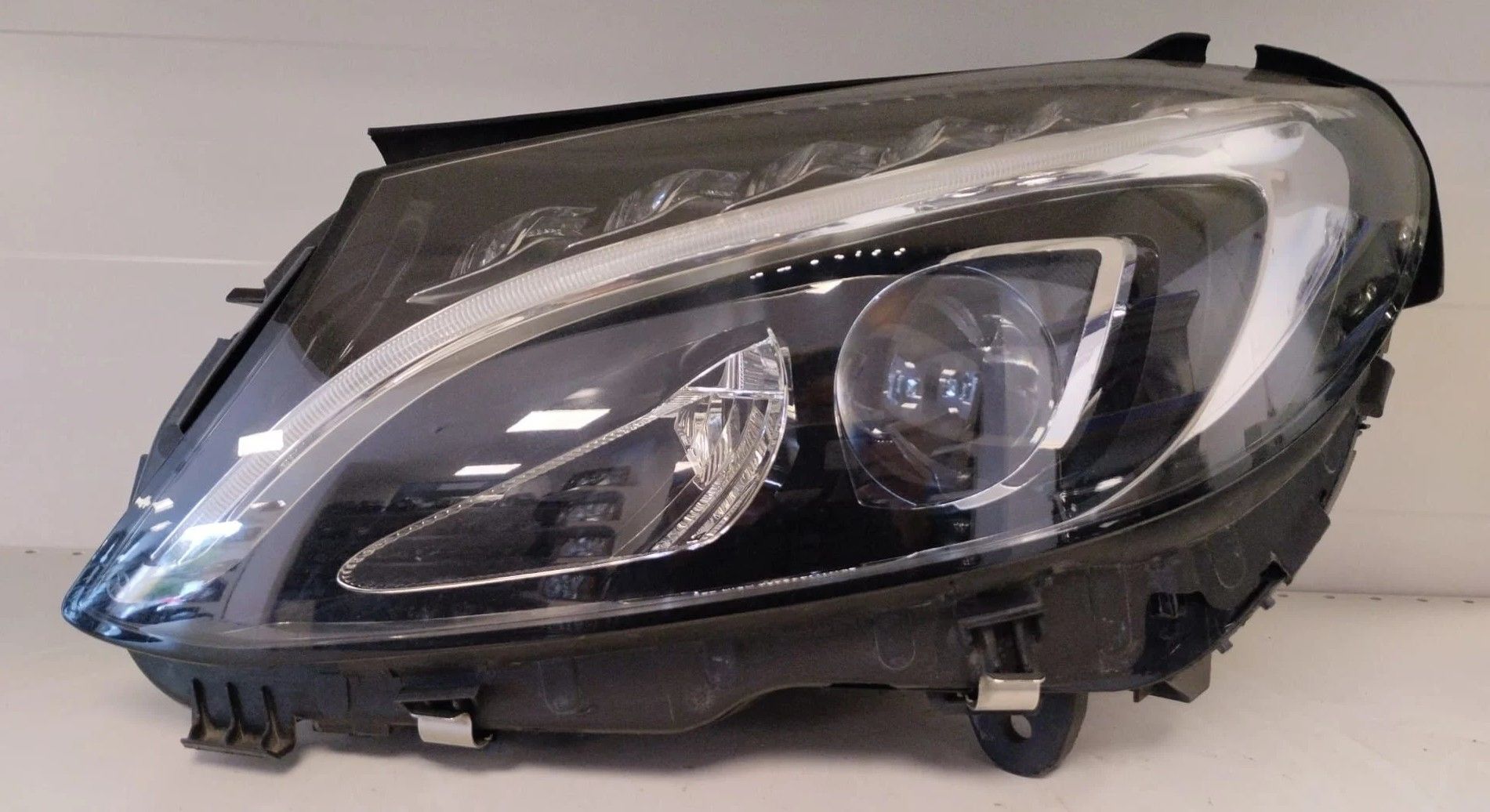 MERCEDES C CLASS W205 XENON SOL FAR 14-21 ORIJINAL CIKMA A2059062504