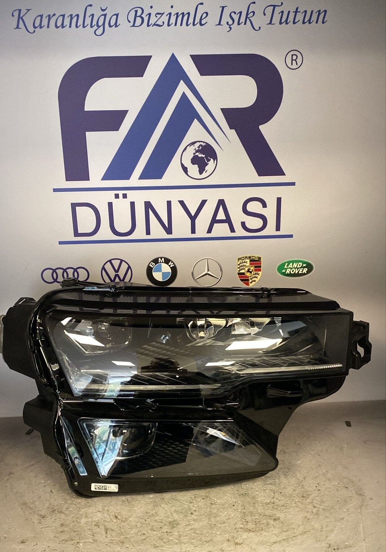 SKODA KAROQ NU7 CRYSTAL LIGHTING LED SAG FAR 23-25 ORIJINAL CIKMA 57B941036