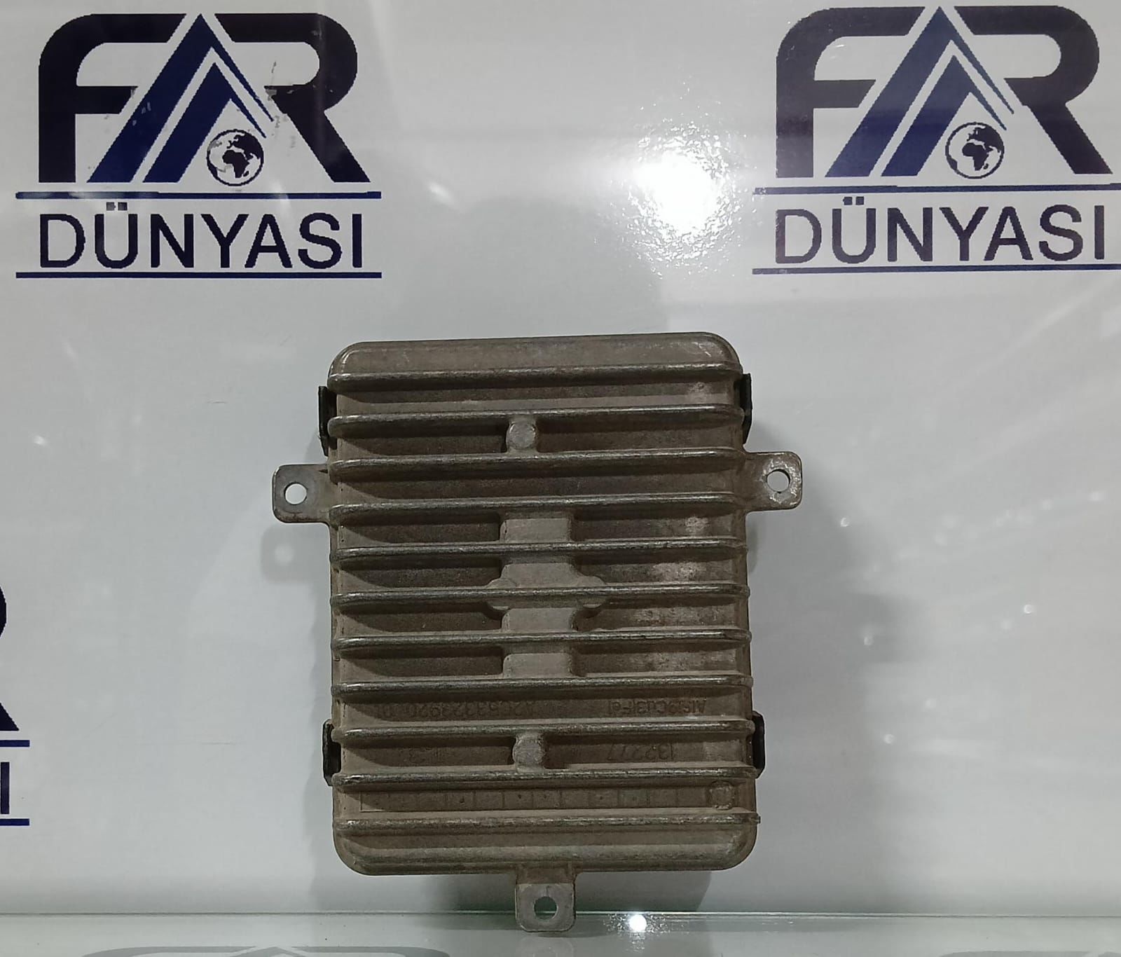 VOLVO XENON LED FAR BEYNİ 7026215099B A2C53371278,07