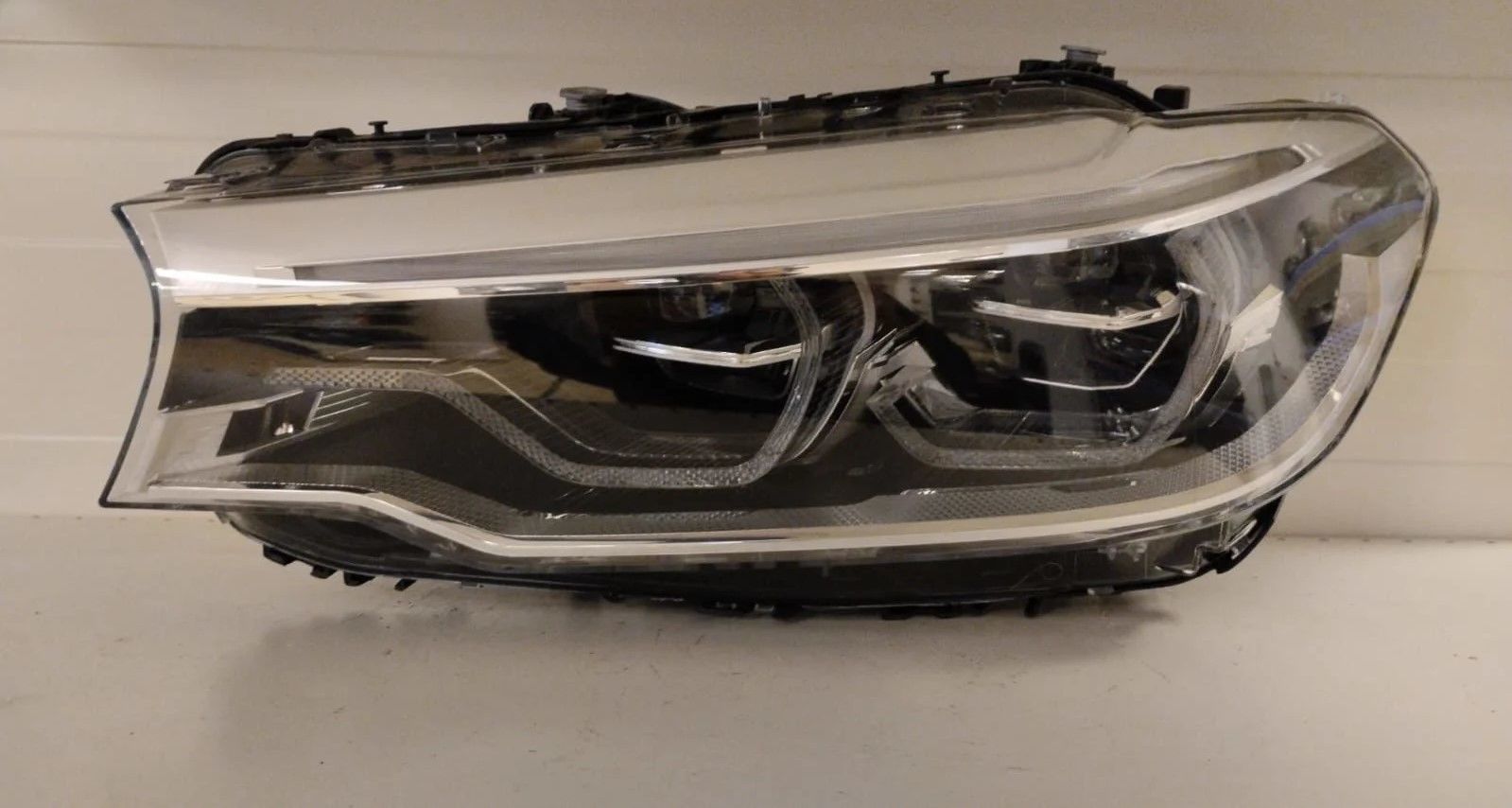 BMW 5 SERISI G30 G31 ADAPTIVE LED SOL FAR 17-21 ORIJINAL CIKMA  63117214961 7214961