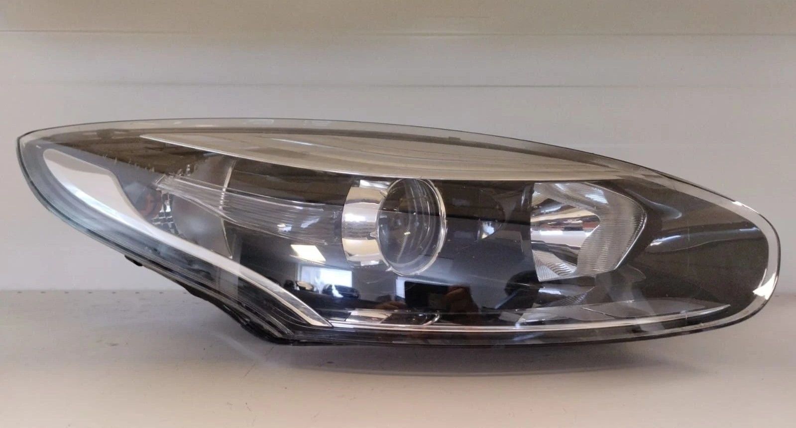 RENAULT MEGANE III MAKYAJLI SAG FAR 13-15 ORIJINAL CIKMA 260100923R