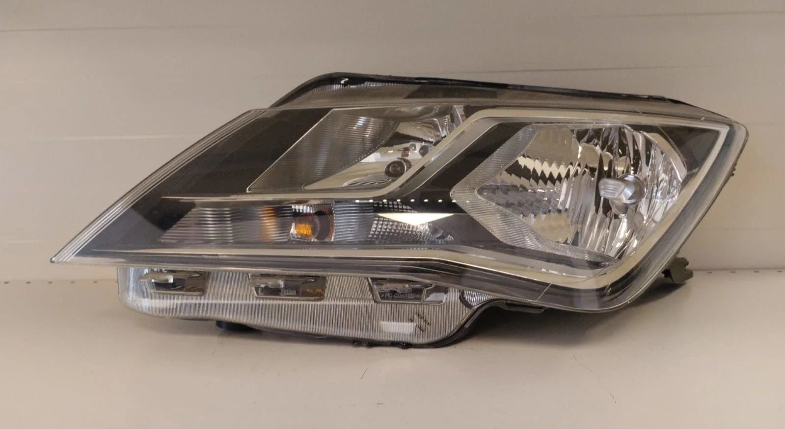 SEAT TOLEDO SOL FAR 12-19 ORIJINAL SIFIR 90037321 044889