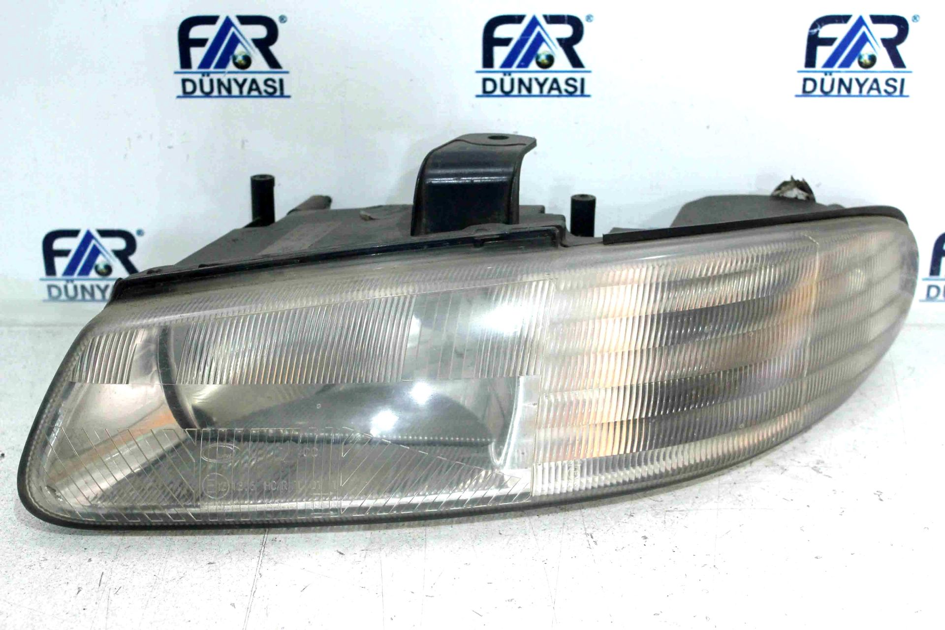 CHRYSLER VOYAGER SOL FAR 99-05 ORIJINAL CIKMA 04576313AD