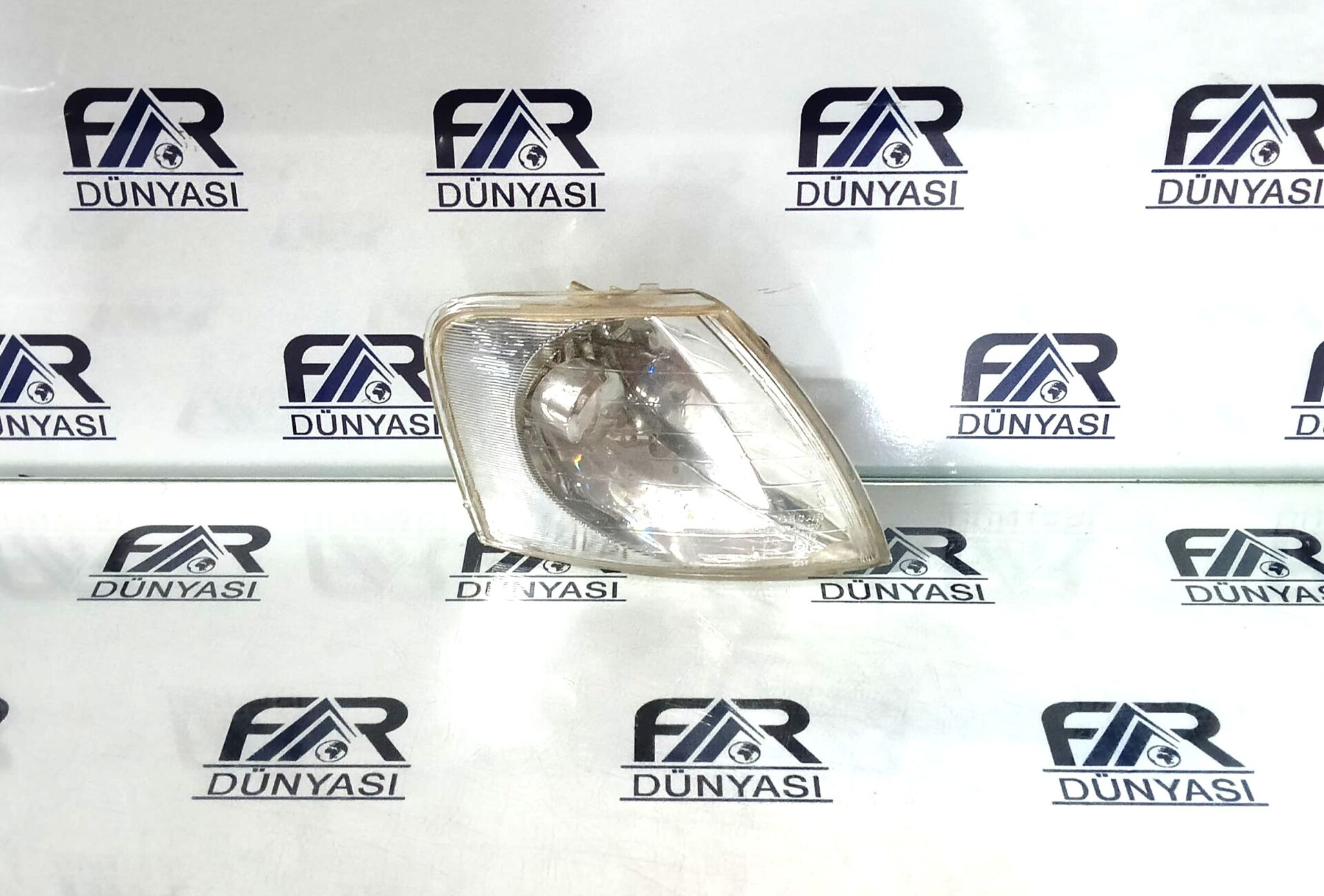 VOLKSWAGEN PASSAT B5 SAG SINYAL 97-00 ORIJINAL CIKMA 3B0953050B