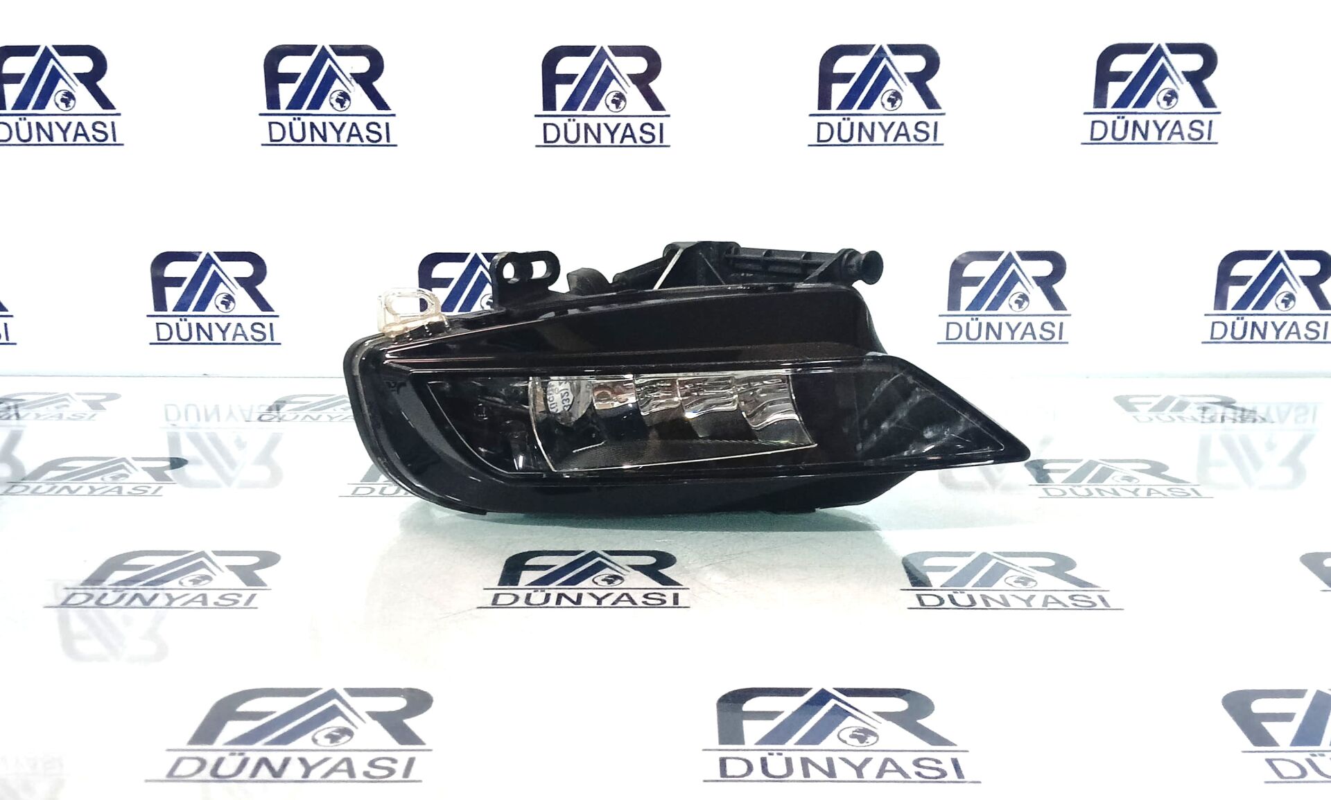 AUDI A3 SOL SIS FARI 13-16 ORIJINAL CIKMA 8V0941699B