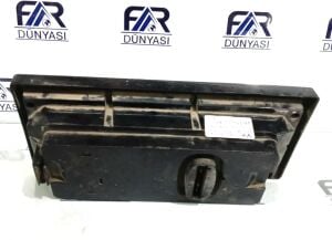 VOLKSWAGEN TRANSPORTER T3 SOL STOP 79-82 ORIJINAL CIKMA 251945257F