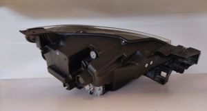MAZDA CX 3 SOL FAR 15-17 ORIJINAL CIKMA D10E51040