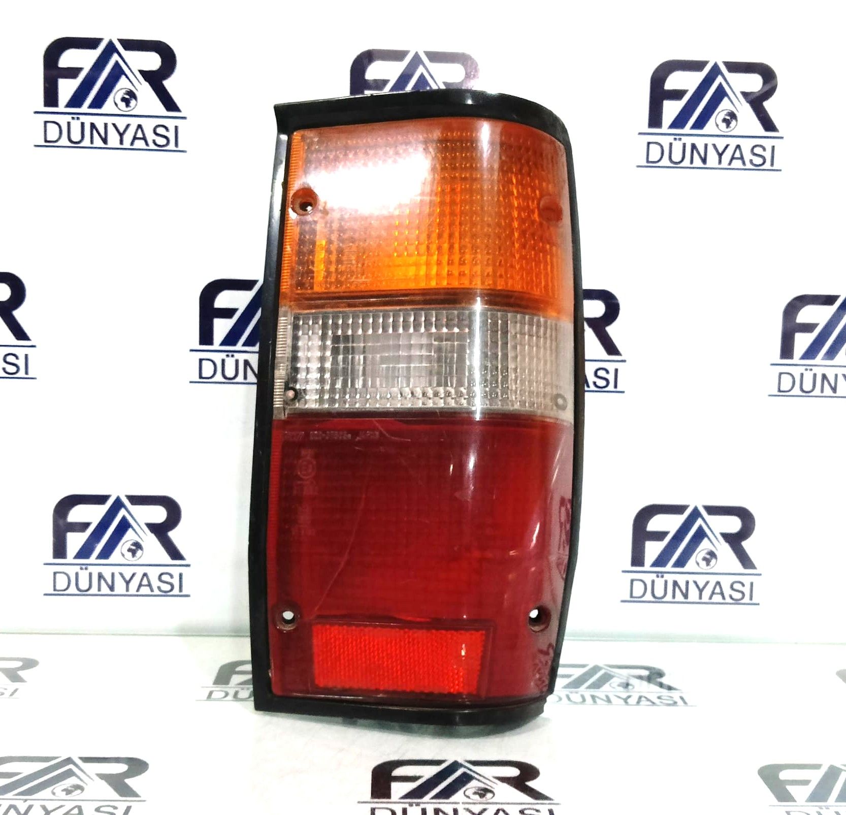 MITSUBISHI L200 SAG STOP 96-98 ORIJINAL CIKMA MB527102