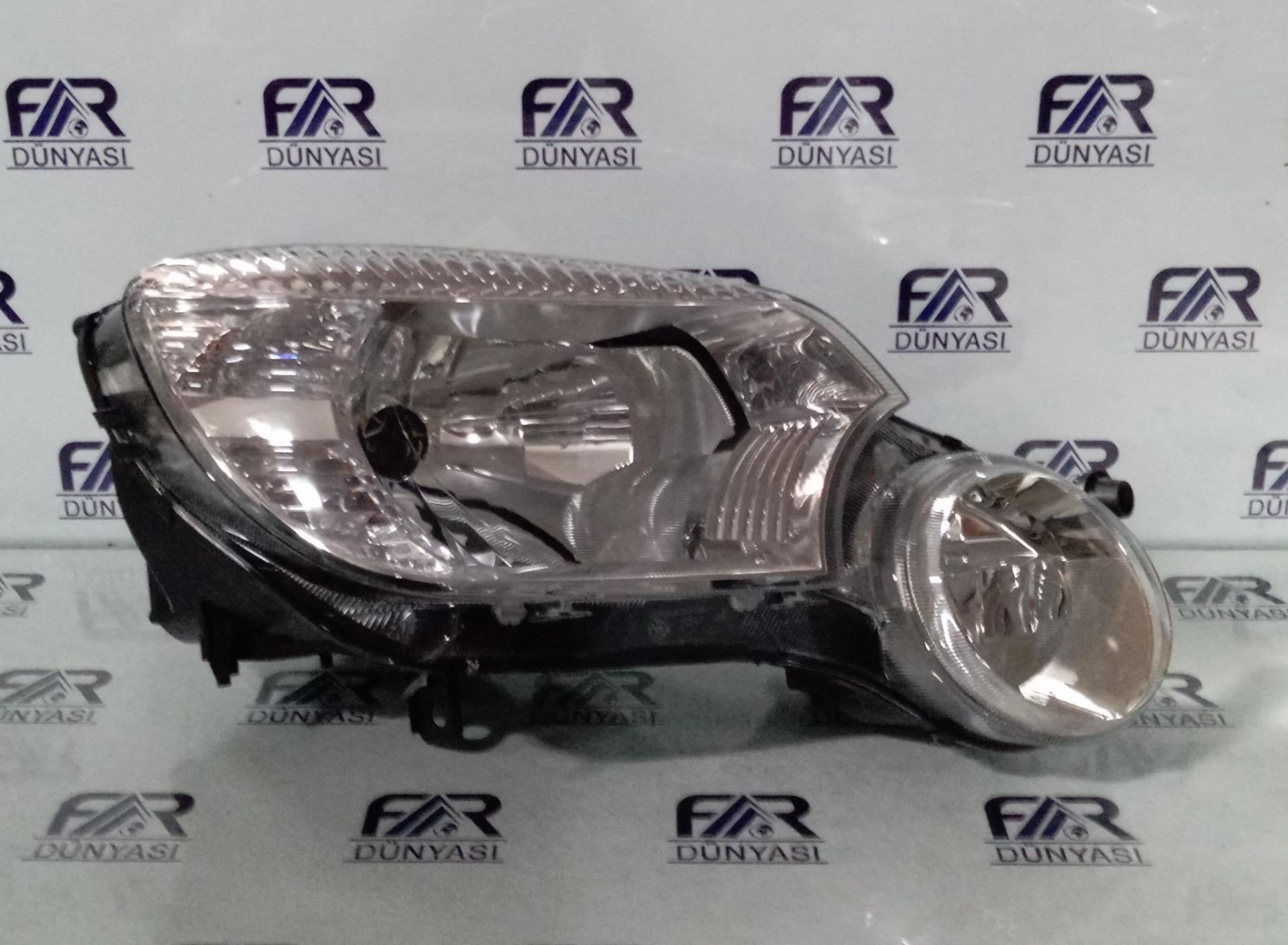 SKODA YETI SAG FAR 09-13 ORIJINAL SIFIR 5L1941017