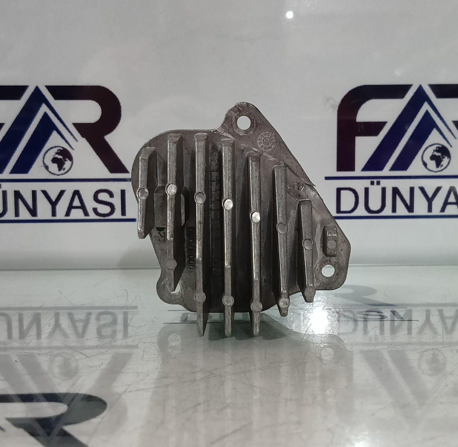 VOLKSWAGEN ARTEON SAĞ LED BEYNİ 90118049