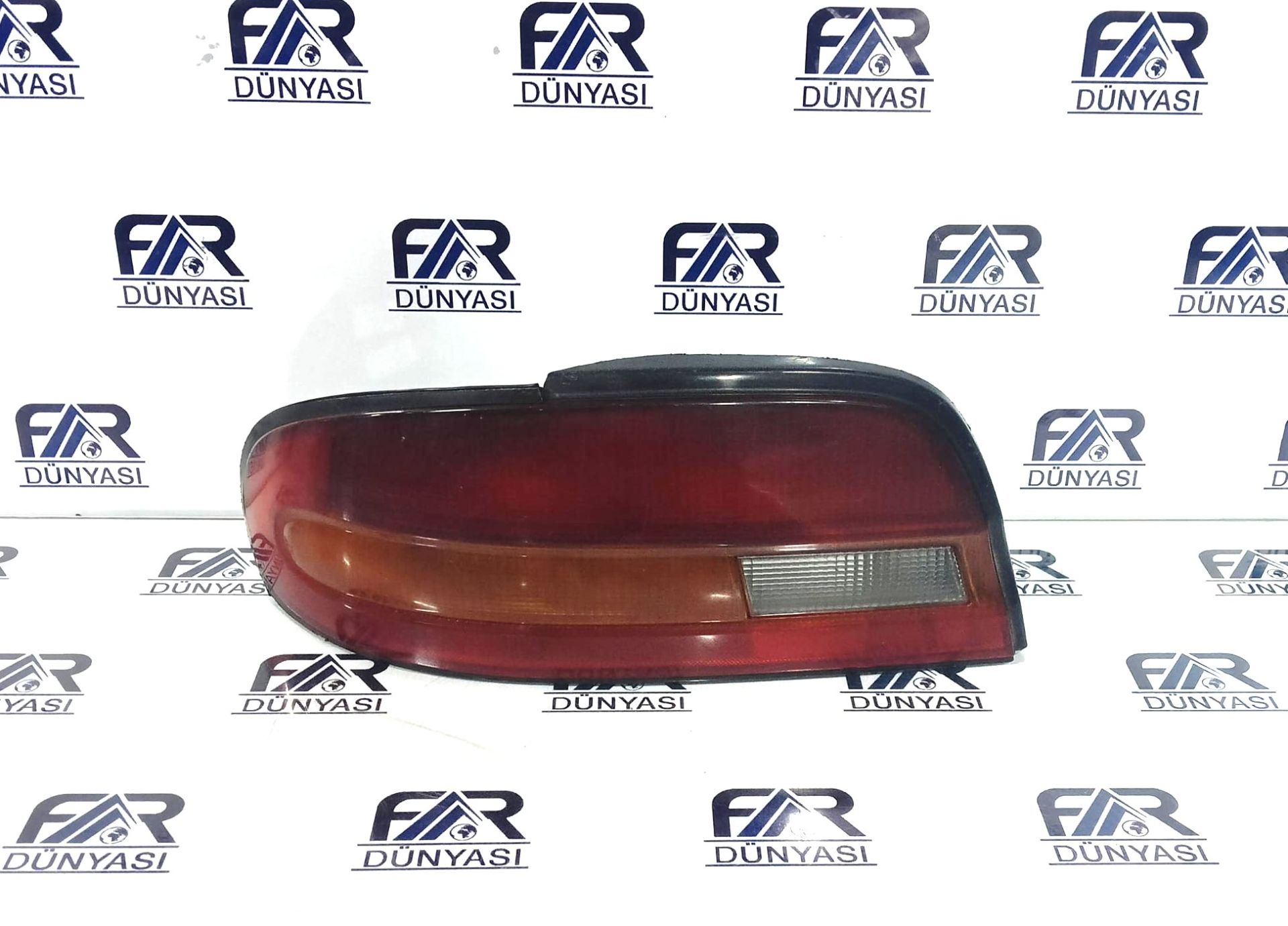 NISSAN BLUEBIRD 910 SOL STOP 79-83 ORIJINAL CIKMA B65550E700