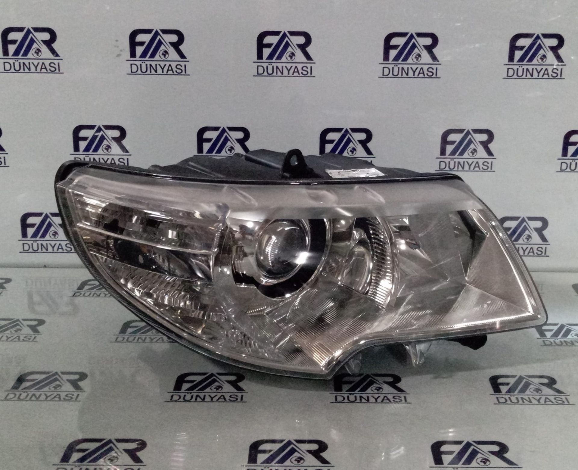 SKODA SUPERB II XENON SAG FAR 07-12 ORIJINAL CIKMA 3T1941018C