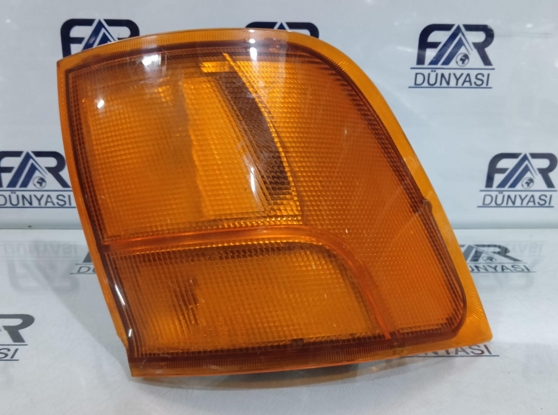 MITSUBISHI PRINCESS OTOBUS ORJINAL ÇIKMA SAĞ SINYAL LAMBASI XMP2QU7CX2  5C2