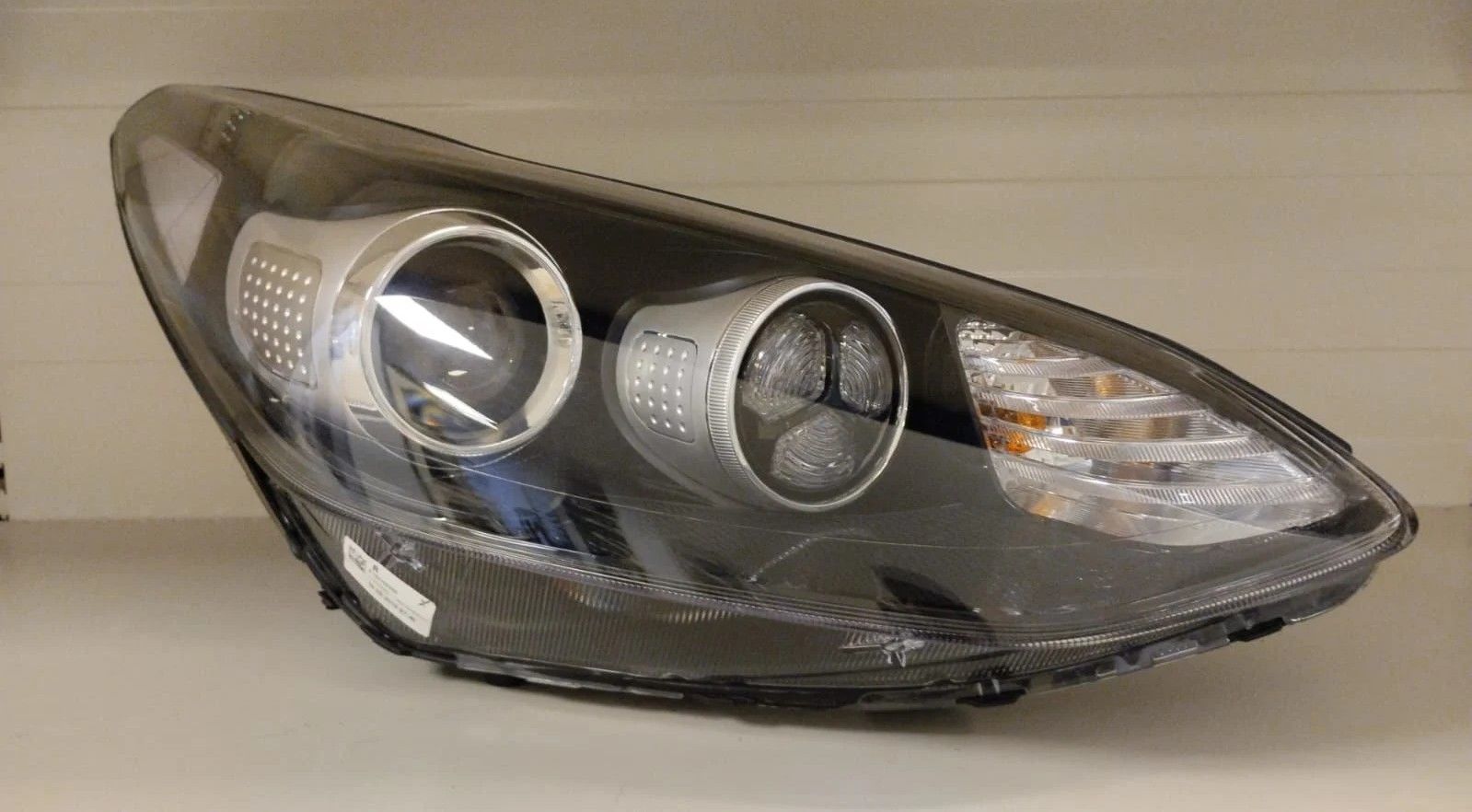KIA SPORTAGE XENON LED SAG FAR 16-21 ORIJINAL CIKMA 92102F1010