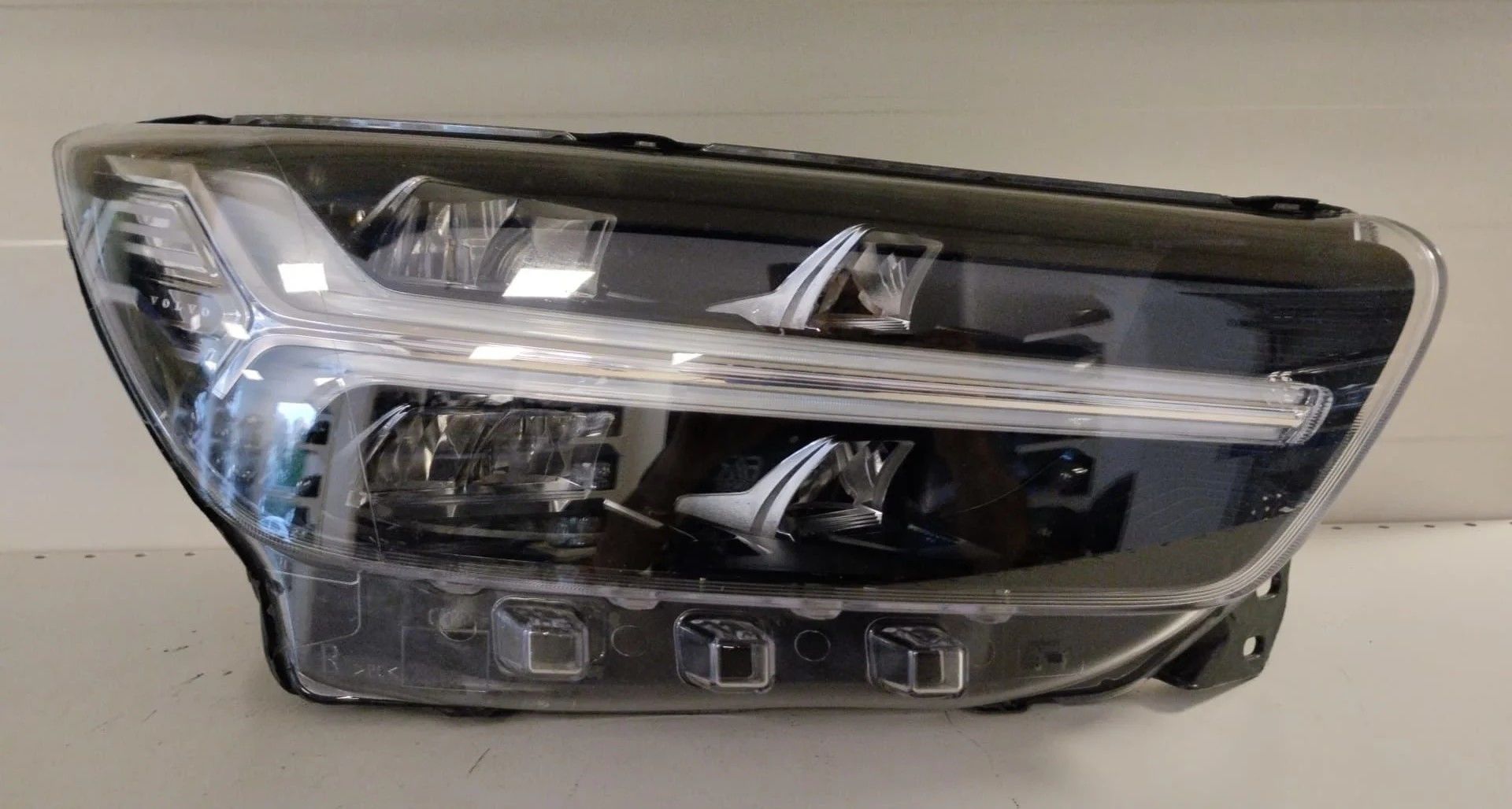 VOLVO XC40 FULL LED SAG FAR 17-23 ORIJINAL CIKMA 31655983