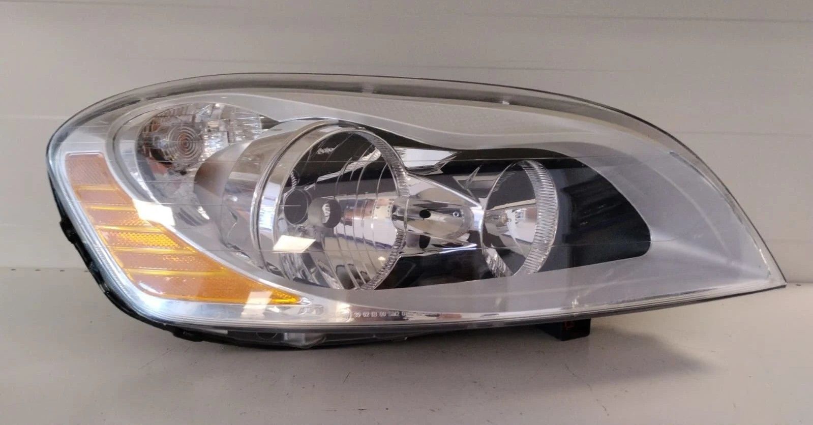 VOLVO XC60 SAG FAR 09-13 ORIJINAL CIKMA 30763144