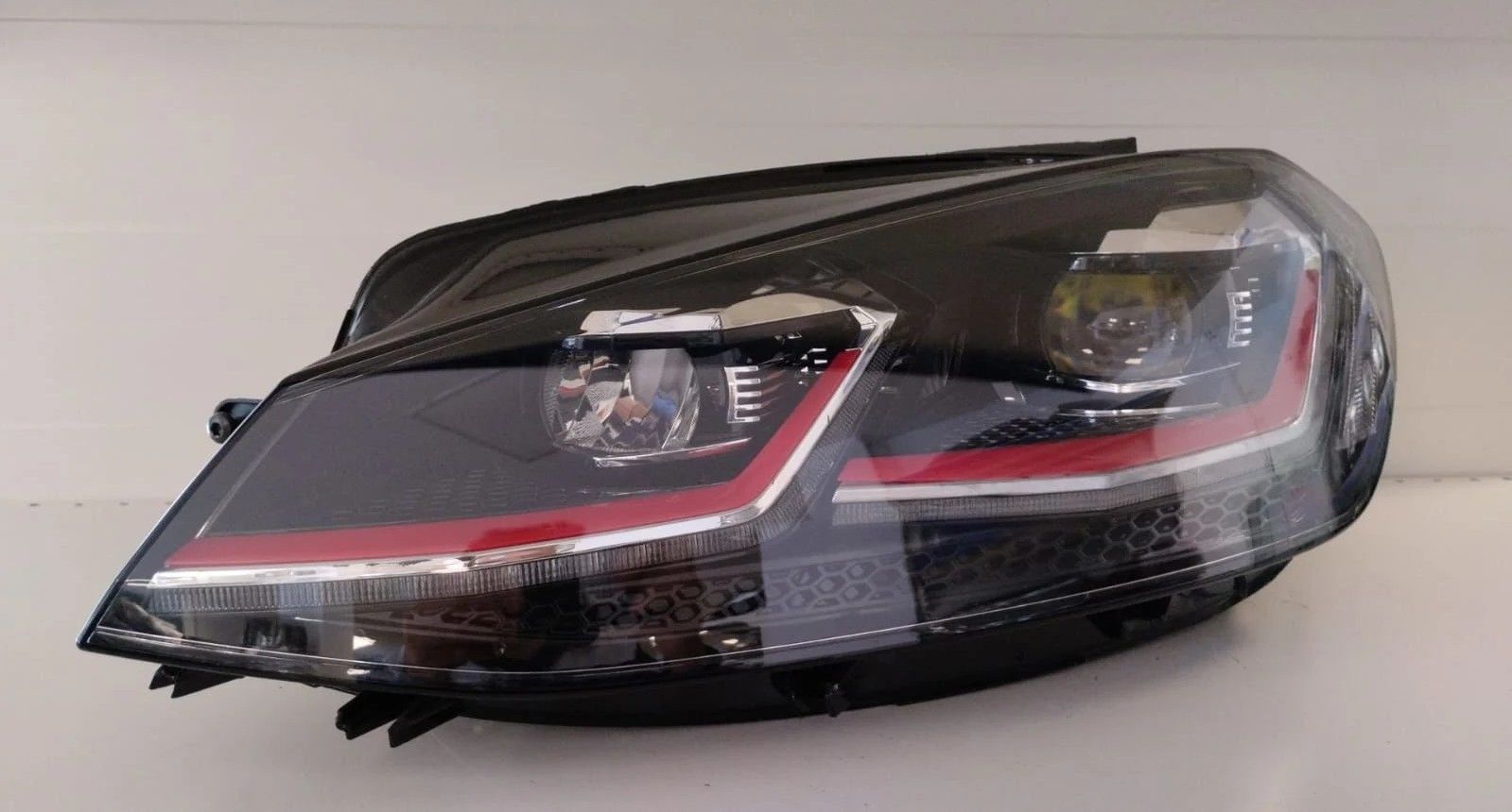 VOLKSWAGEN GOLF 7.5 GTI KIRMIZI SERIT FULL LED SOL FAR 17-21 ORIJINAL CIKMA 1EX013924-49 5G1941773A