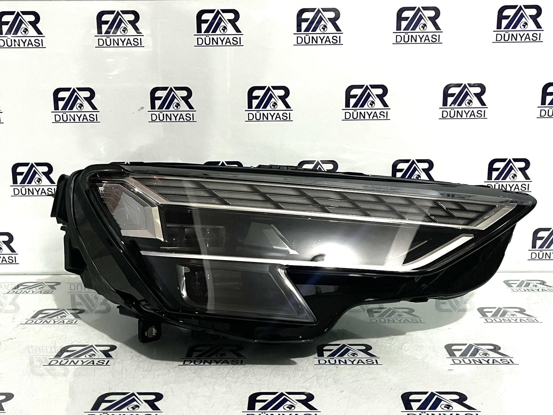 AUDI A3 MATRIX SAG FAR 23-25 ORIJINAL SIFIR 8Y0941036H