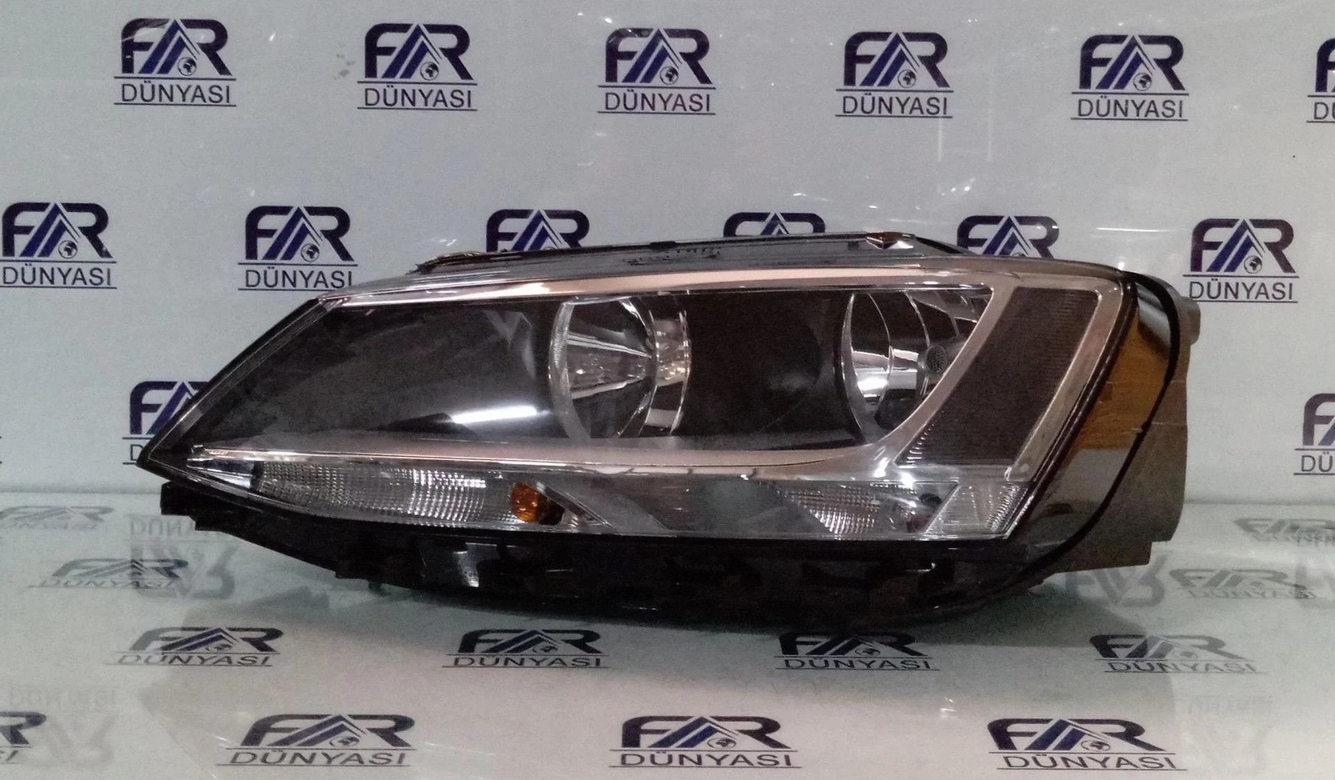 VOLKSWAGEN JETTA SOL FAR 10-14 ORIJINAL SIFIR 1EL010395-01