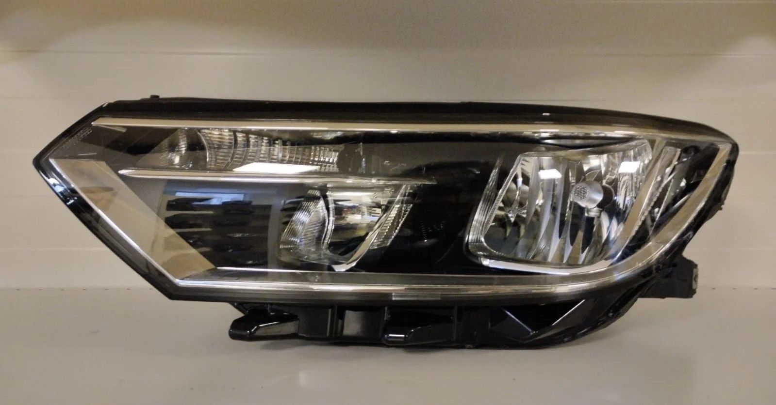 VOLKSWAGEN PASSAT B8 SOL FAR 15-19 ORIJINAL CIKMA 3G1941005C 90049907