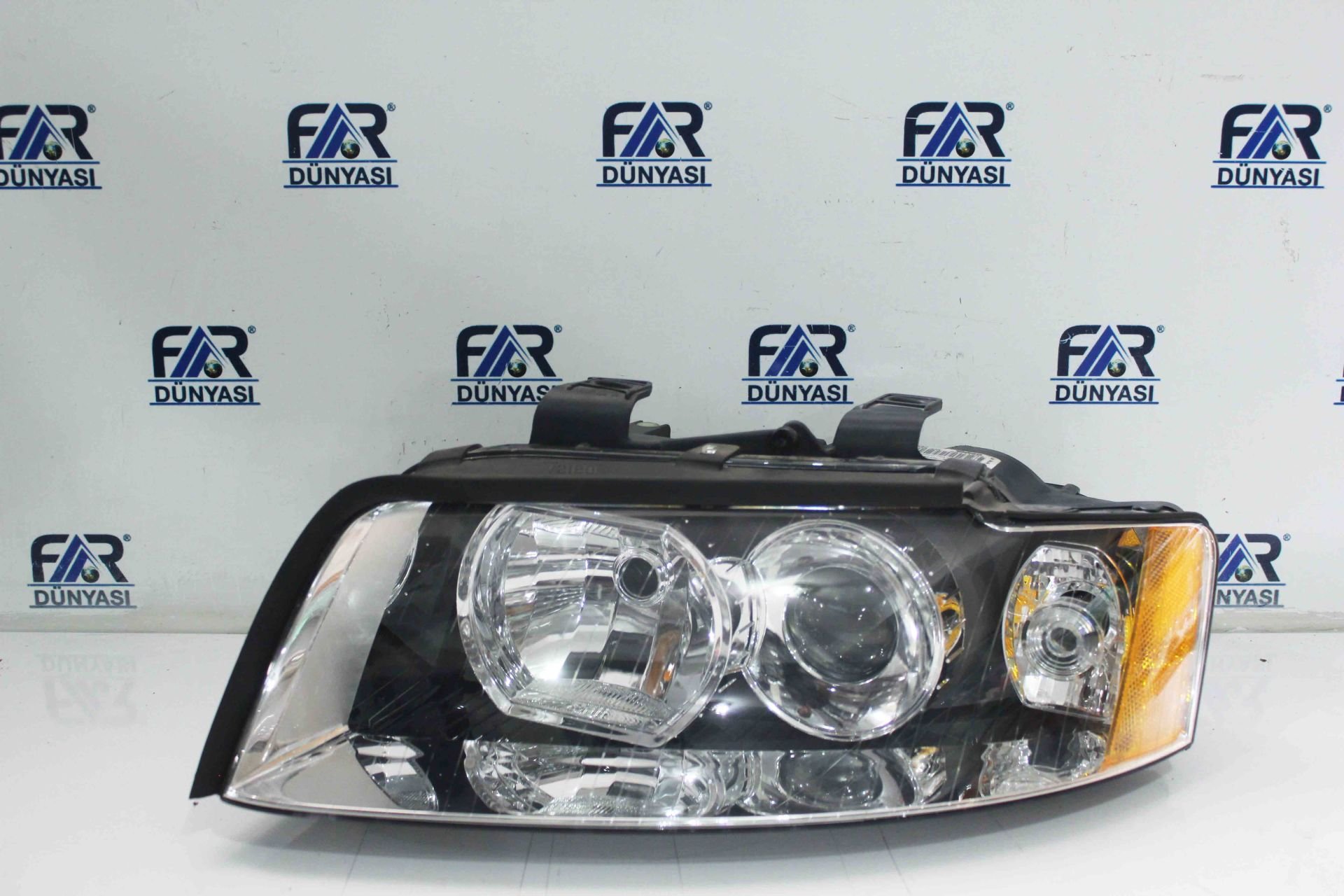 AUDI A4 B6 XENON SOL FAR 00-04 ORIJINAL CIKMA 8E0941029Q