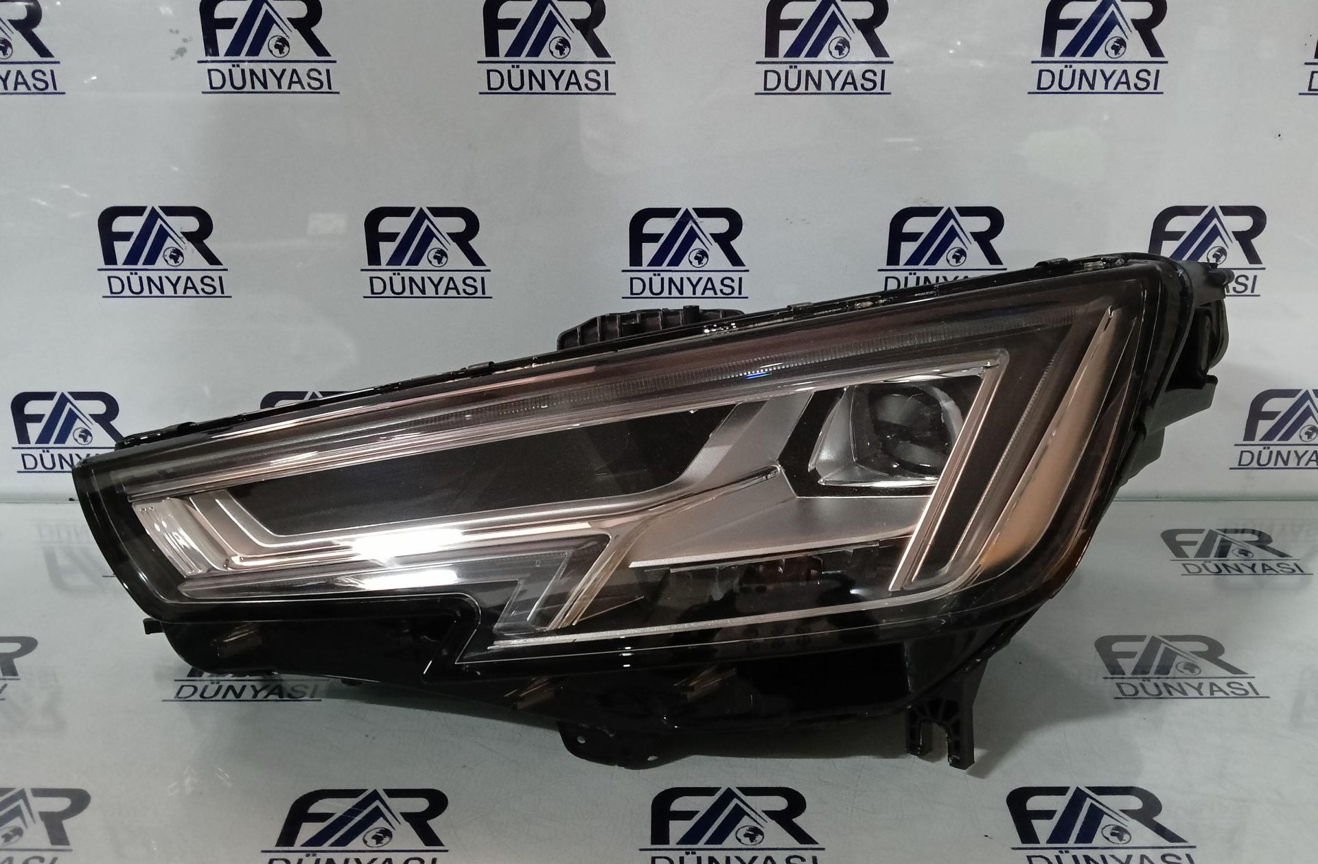 AUDI A4 B9 MATRIX FULL LED SOL FAR 15-19 ORIJINAL CIKMA 8W0941033 8W0941773