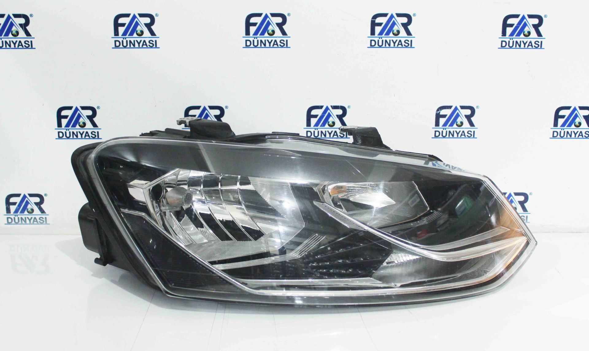 VOLKSWAGEN POLO 5 SAG FAR 14-17 ORIJINAL CIKMA 6C1941006B 1EB012034-02