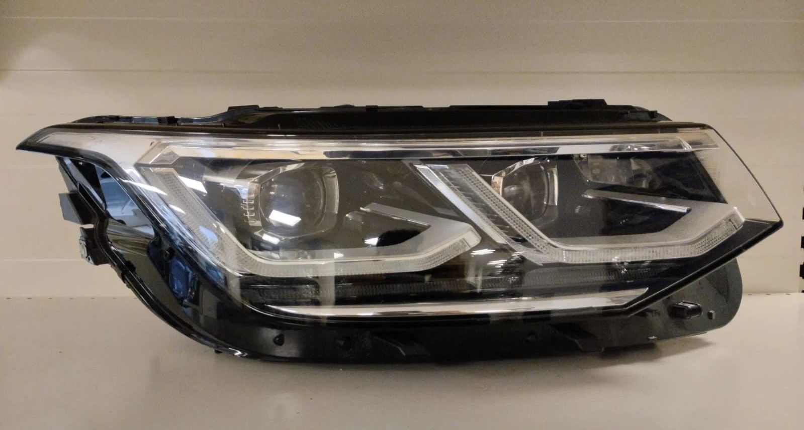 VOLKSWAGEN TIGUAN IQ LIGHT FULL LED SAG FAR 20-24 ORIJINAL CIKMA 030111963400 5NC941082G