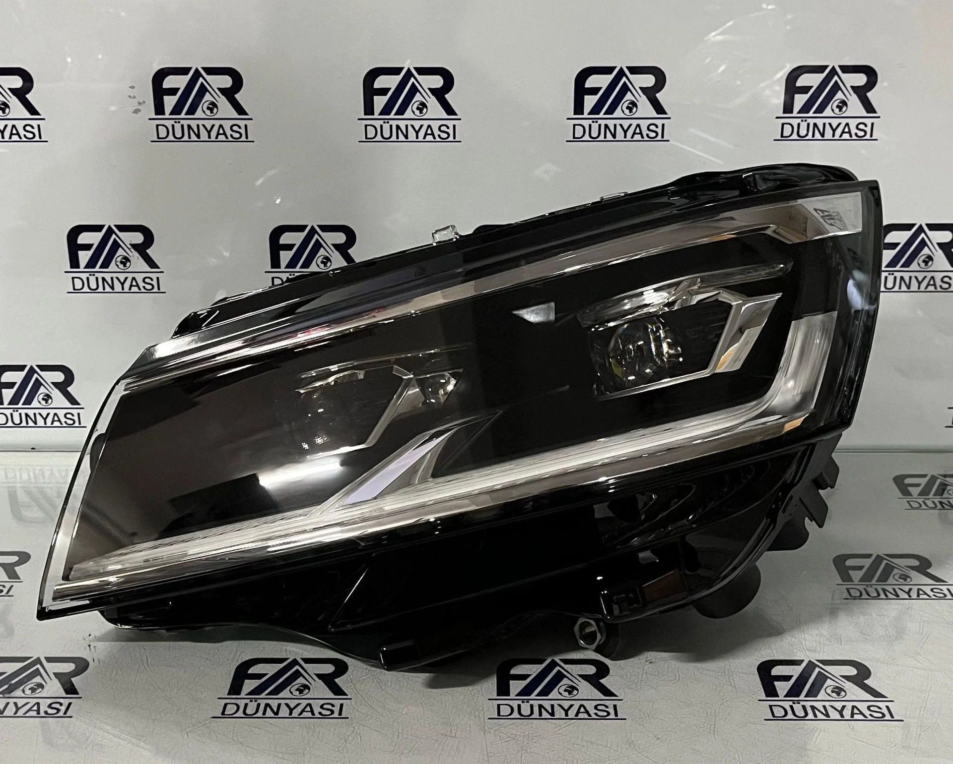 VOLKSWAGEN TRANSPORTER T7 MULTIVAN LED SOL FAR 20-25 ORIJINAL SIFIR L360108 450884