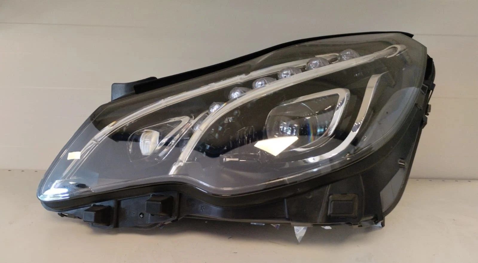 MERCEDES E CLASS W207 COUPE SOL FAR 14-16 ORIJINAL SIFIR A2078208561 1EX011091-81