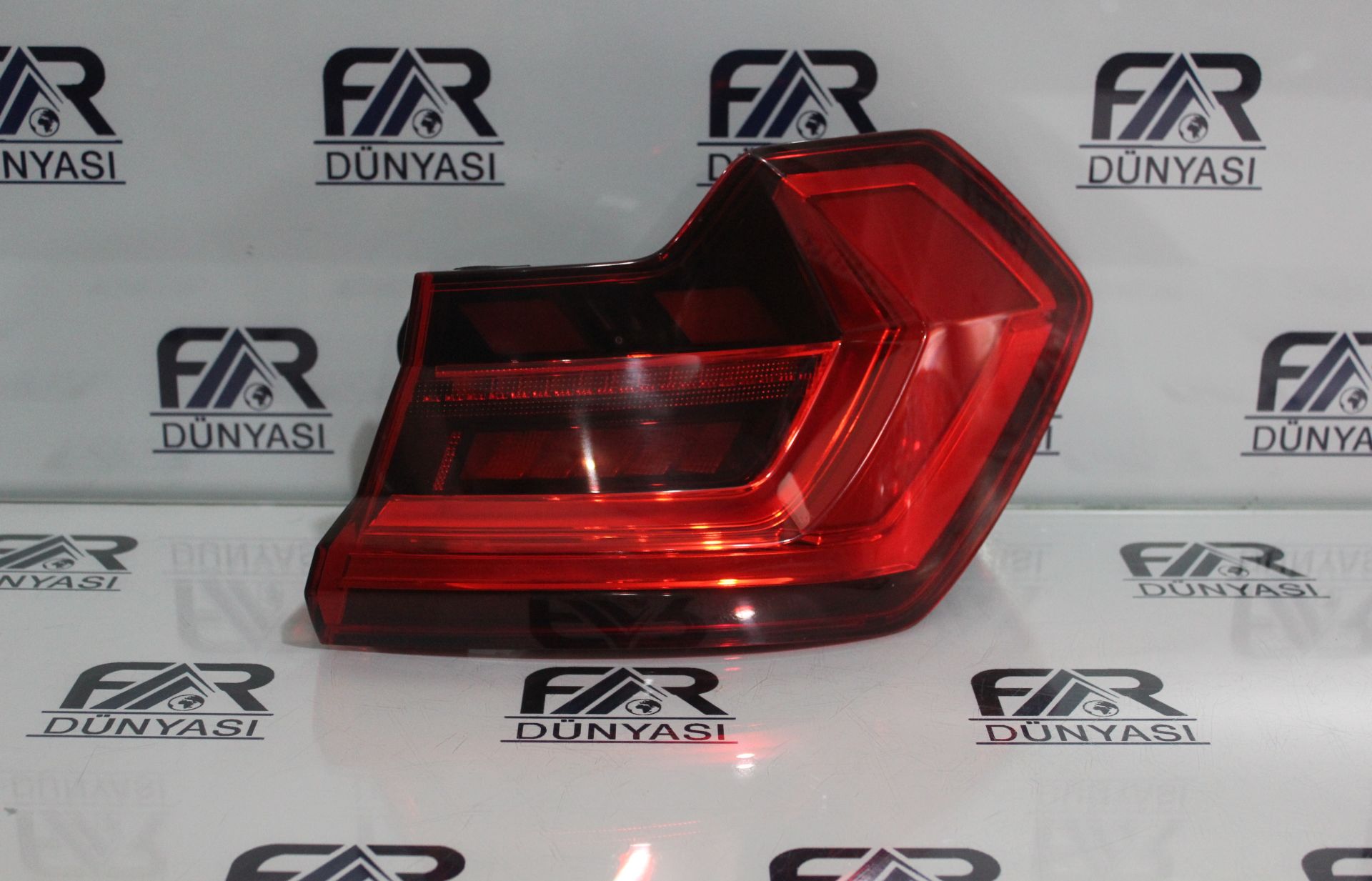AUDI A1 SPORTBACK LED SAG DIS STOP 18-24 ORIJINAL CIKMA 82A945092C
