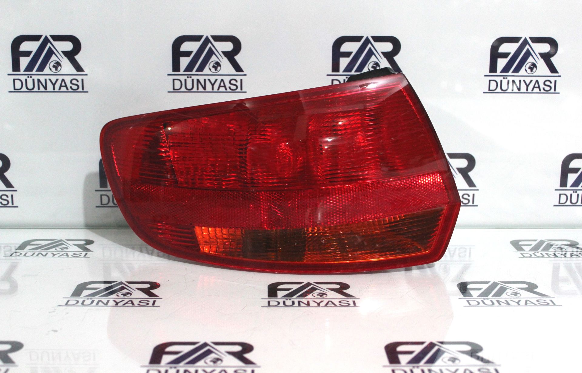 AUDI A3 SPORTBACK SOL DIS STOP 04-08 ORIJINAL SIFIR 8P4945095G