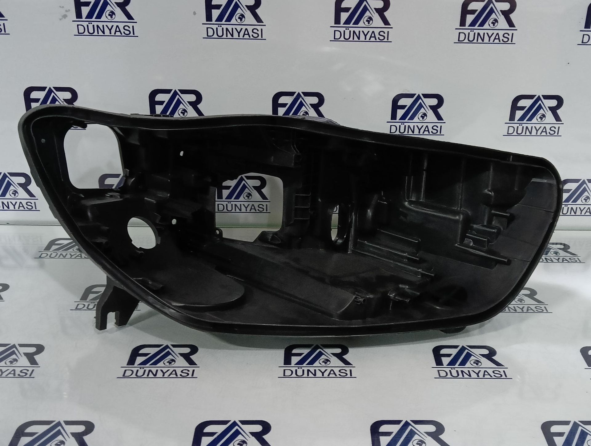 AUDI A6 PİMSİZ MATRİX SAĞ KASA 5067 DP3A2