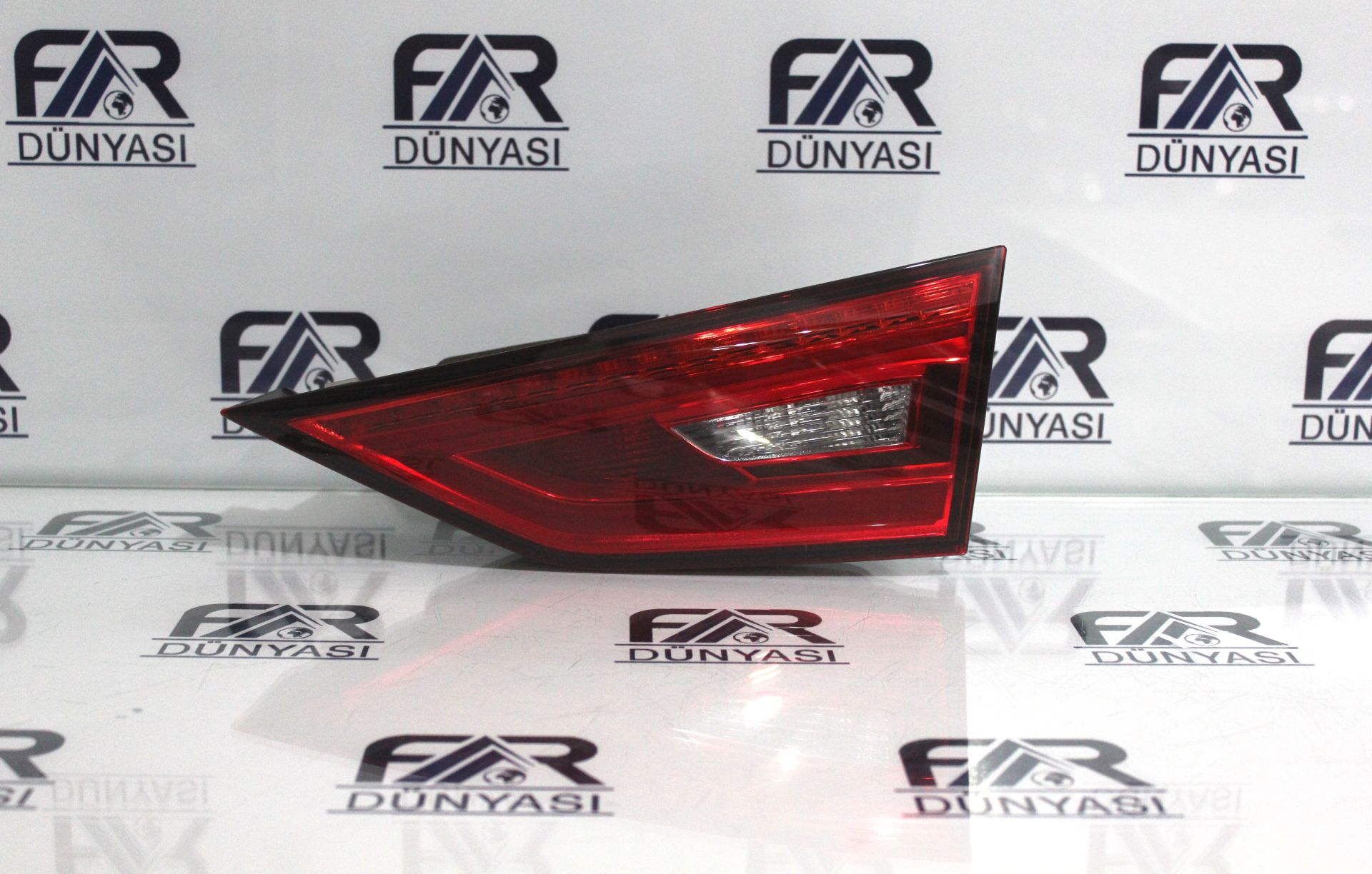 AUDI A3 LED SAG IC STOP 13-16 ORIJINAL SIFIR 8V5945094H