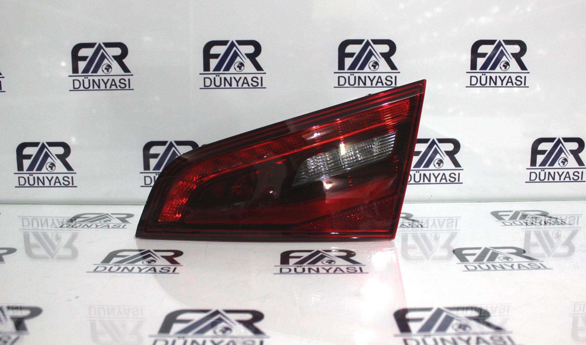 AUDI A3 SPORTBACK LED SAG IC STOP 13-16 ORIJINAL SIFIR 8V4945094A