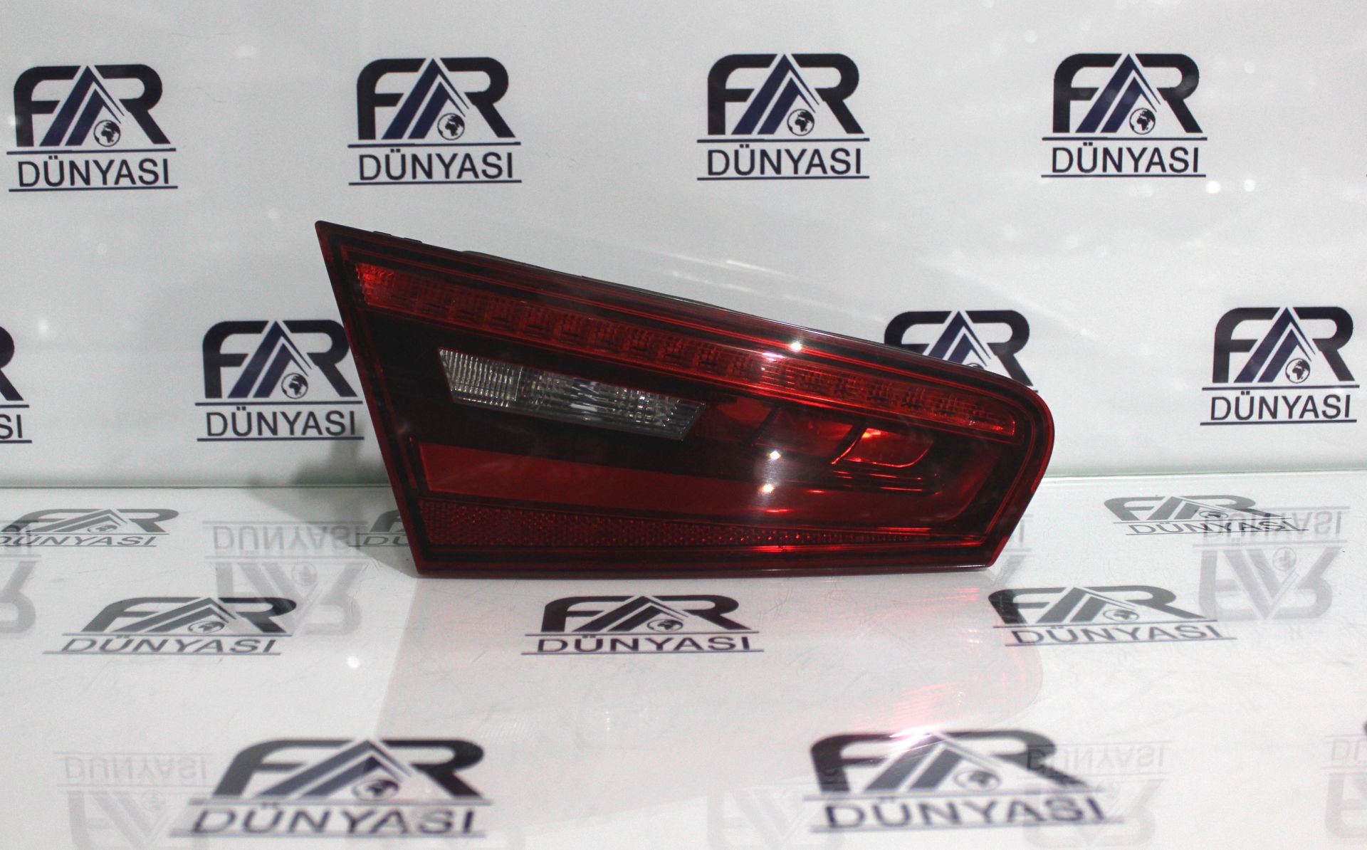 AUDI A3 HB LED SOL IC STOP 13-16 ORIJINAL CIKMA 8V3945093B