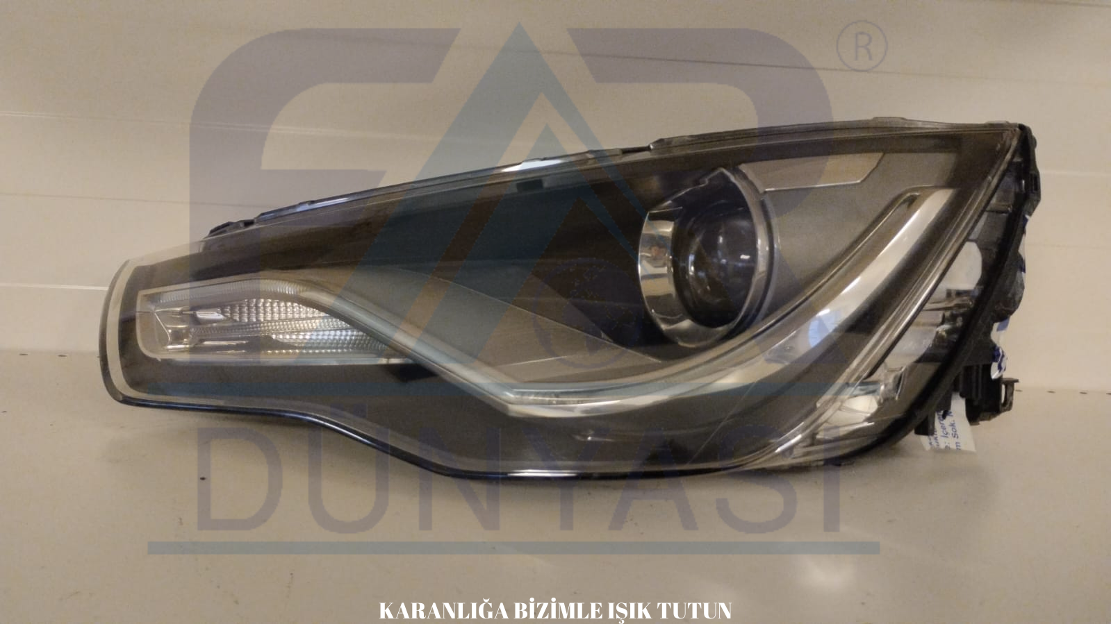 AUDI A1 XENON SOL FAR 14-18 ORIJINAL CIKMA 8X0941003J, 8X0941005J