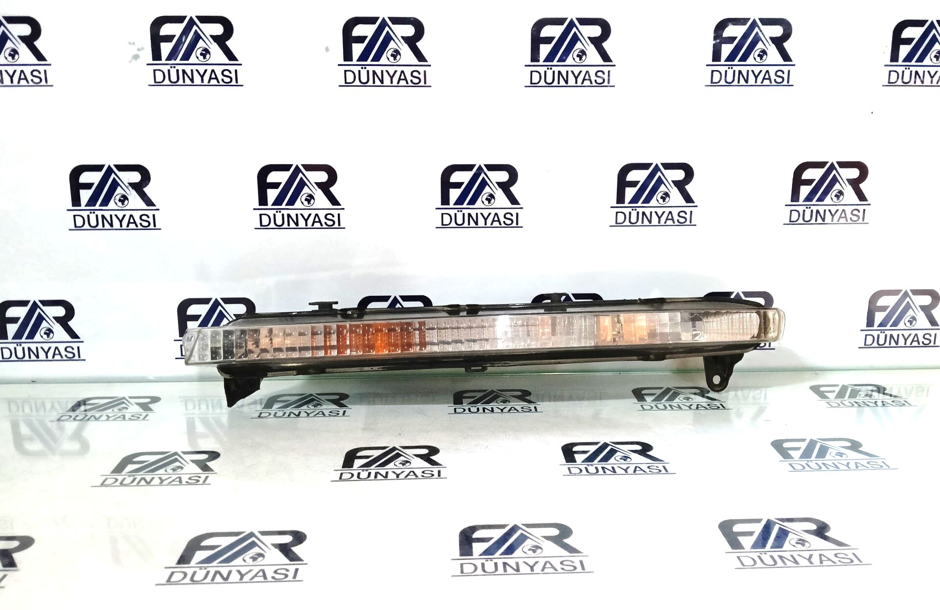 AUDI Q7 SOL ON TAMPON SINYAL 06-09 ORIJINAL CIKMA 4L0953041