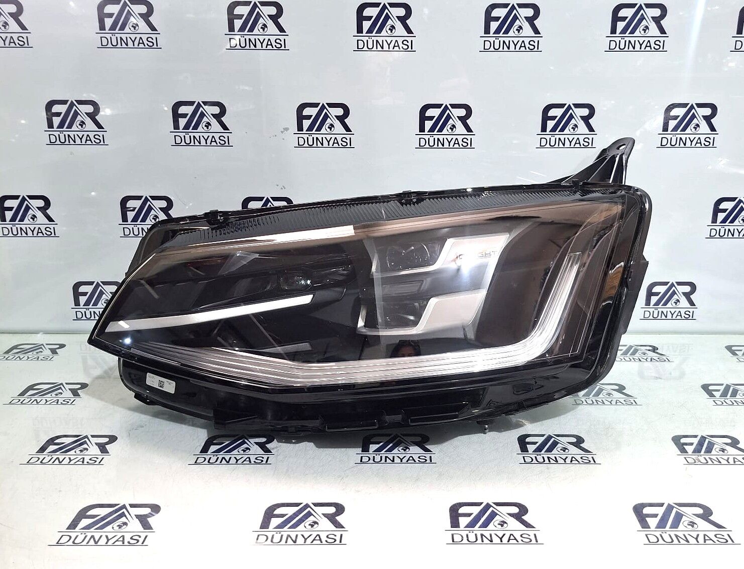 VOLKSWAGEN TRANSPORTER T9 IQ LED SOL FAR 24-25 ORIJINAL CIKMA S741-13E017-AD