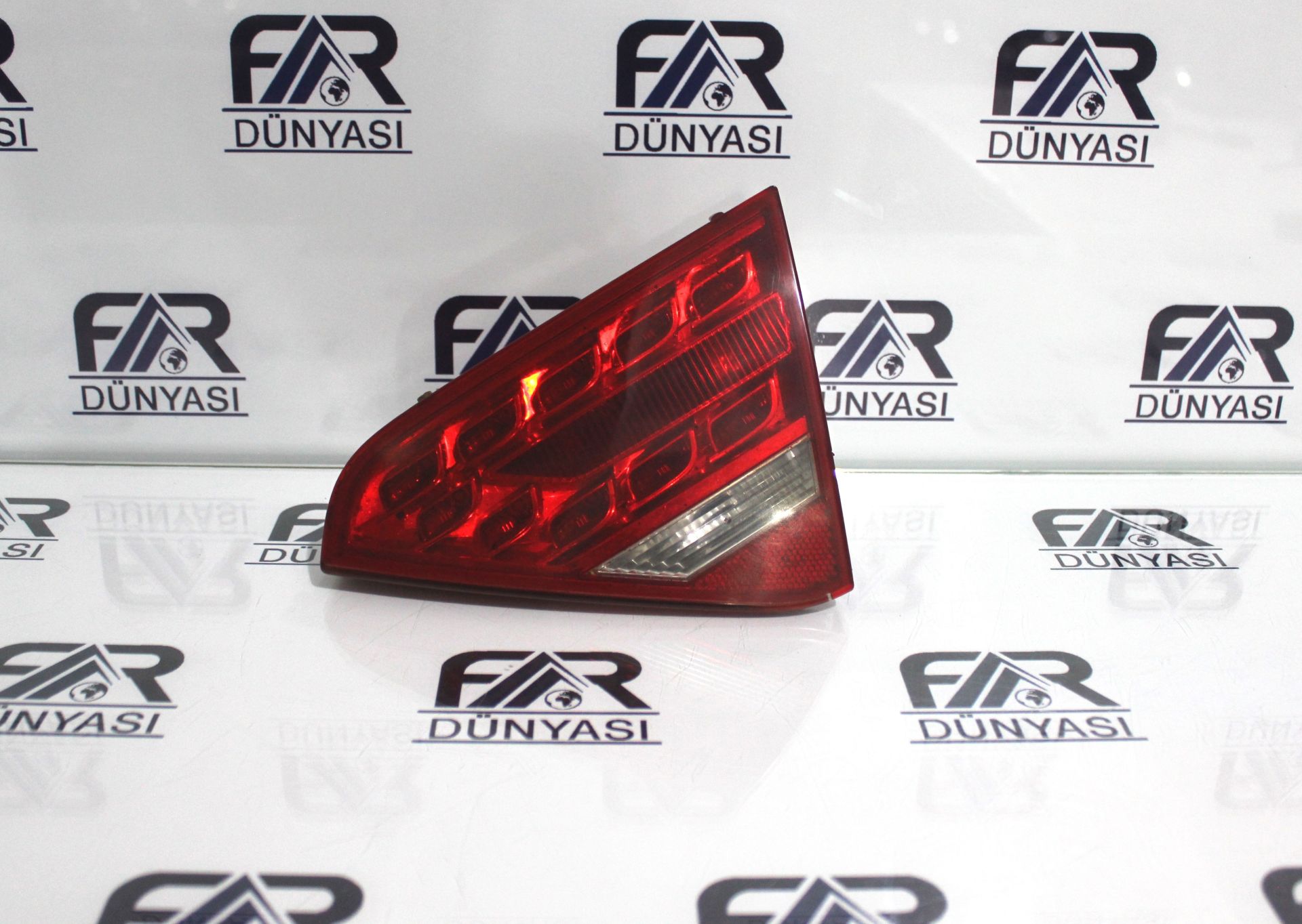 AUDI A5 SPORTBACK LED SAG IC STOP 08-12 ORIJINAL CIKMA 8T0945094A