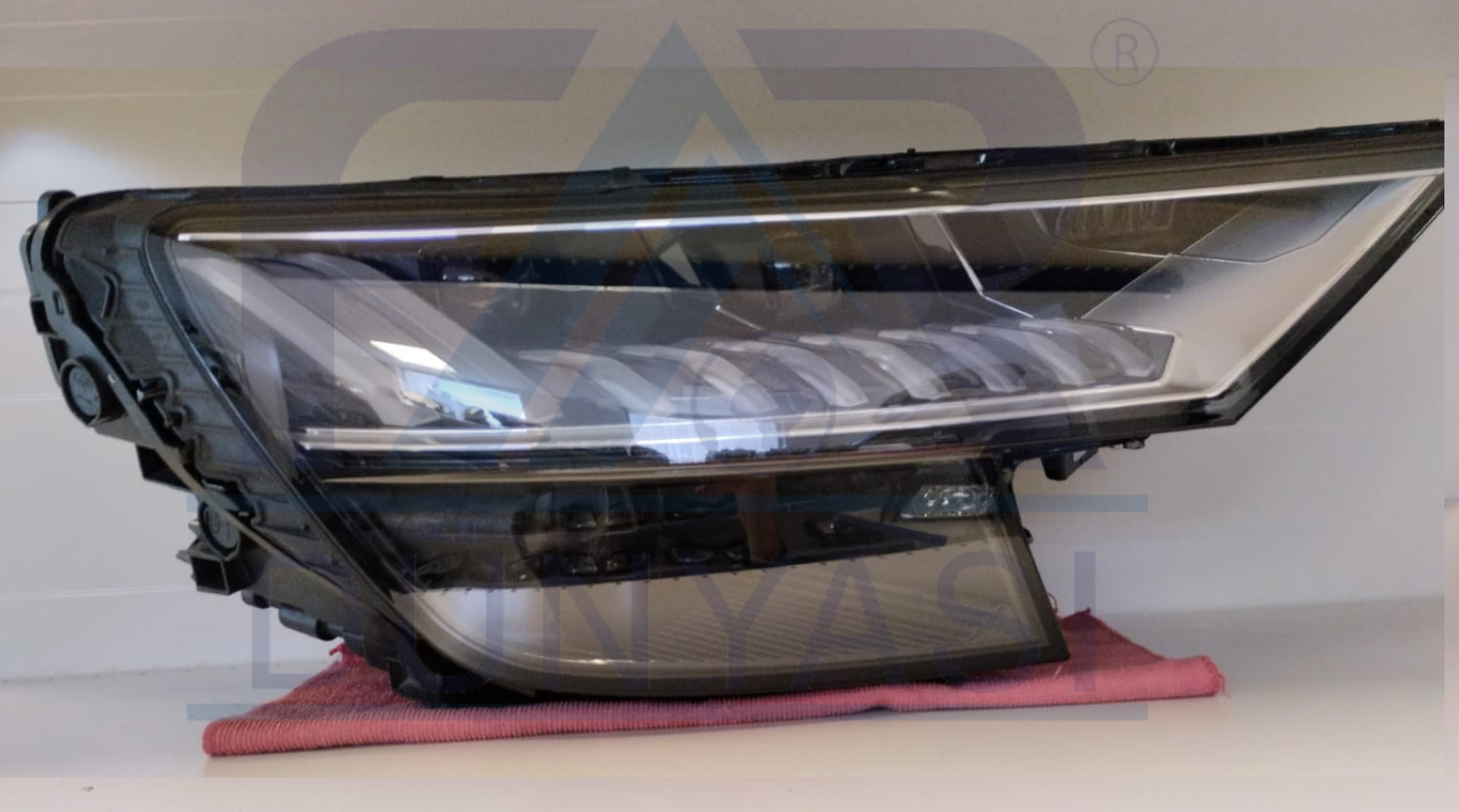 AUDI Q8 MATRIX LED SAG FAR 19-24 ORIJINAL CIKMA 4M8941784