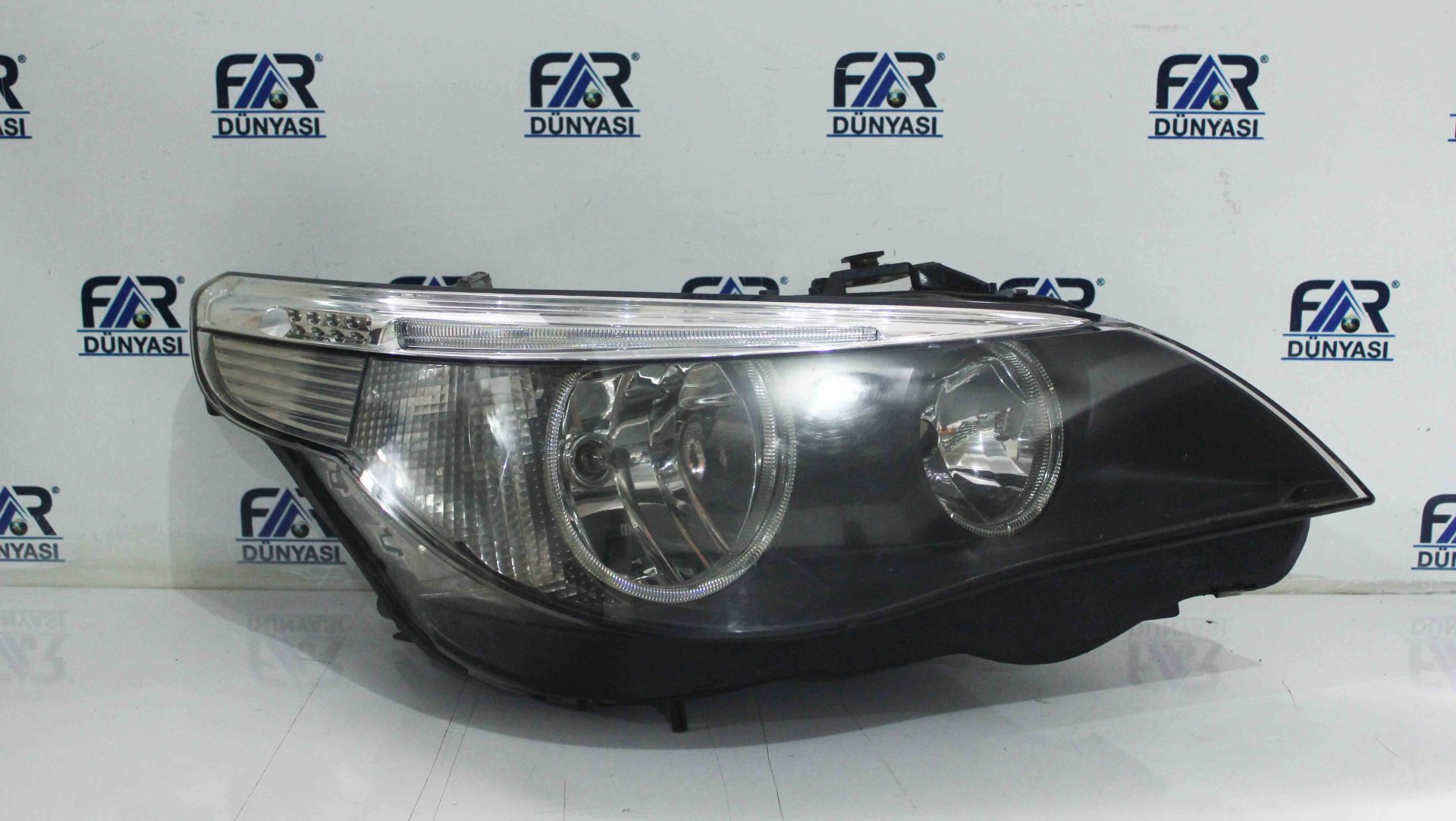 BMW 5 SERISI E60 SAG FAR 03-10 ORIJINAL CIKMA 15872200