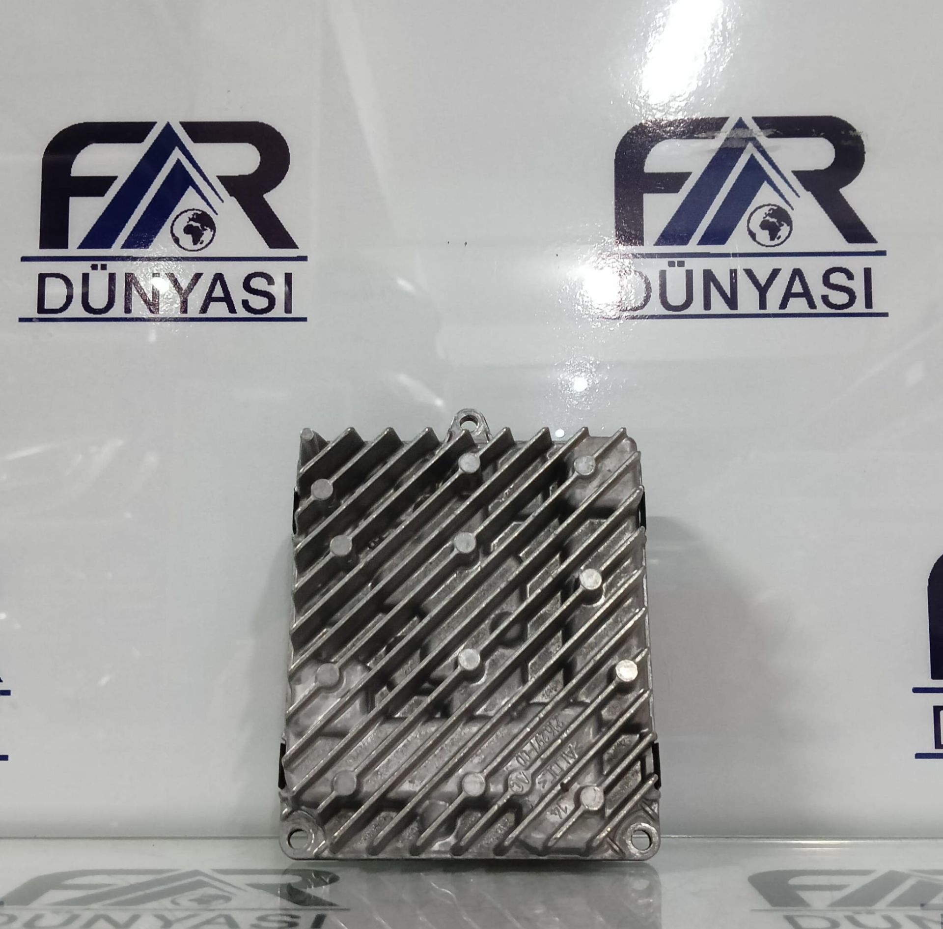 AUDI A3  FAR BEYNİ  4K0941572CS
