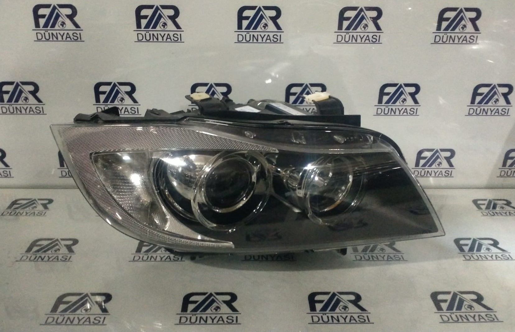 BMW 3 SERISI E90 XENON SAG FAR 05-08 ORIJINAL CIKMA 63117161667
