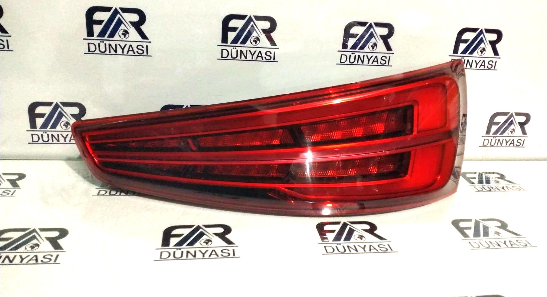 AUDI Q3 LED SAG STOP 14-18 ORIJINAL CIKMA 8U0945094M
