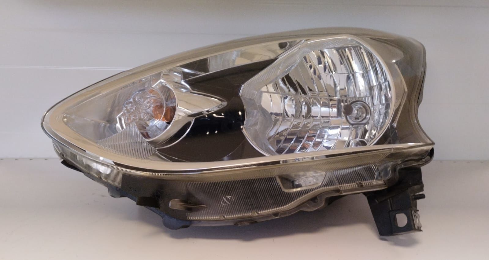 NISSAN MICRA SOL FAR 14-18 ORIJINAL CIKMA 26060-3HN1A