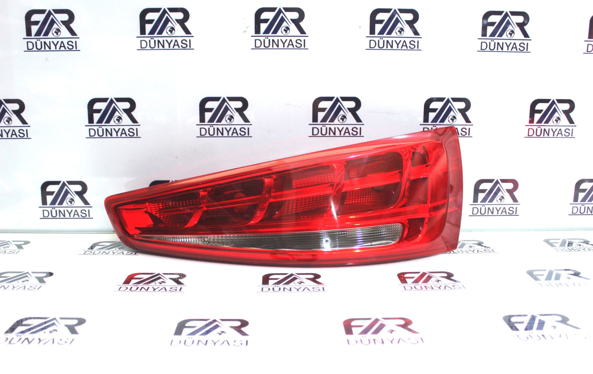 AUDI Q3 LED SAG STOP 14-18 ORIJINAL SIFIR 8U0945094