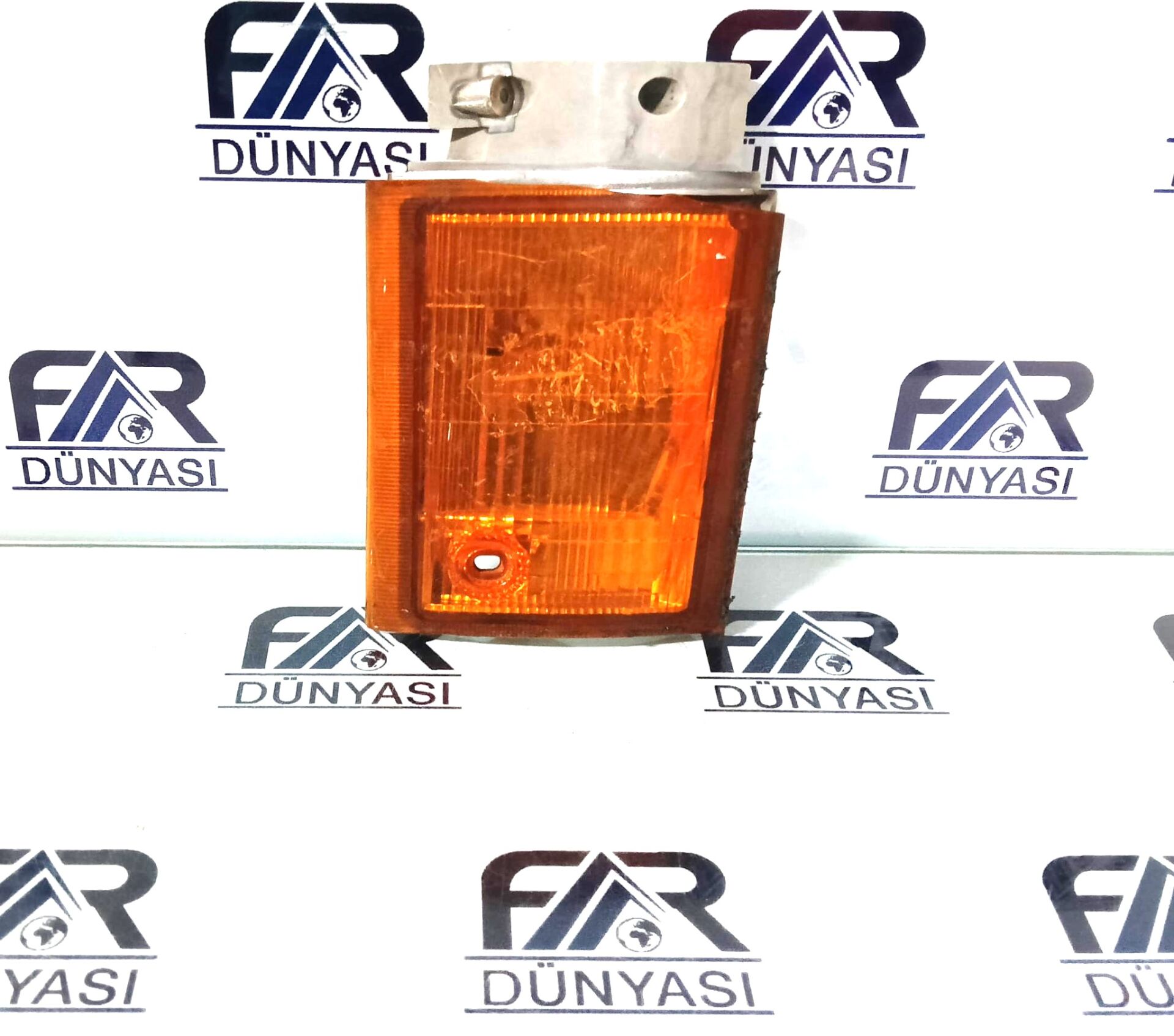 ISUZU KAMYONET SAG SINYAL 03-07 ORIJINAL CIKMA